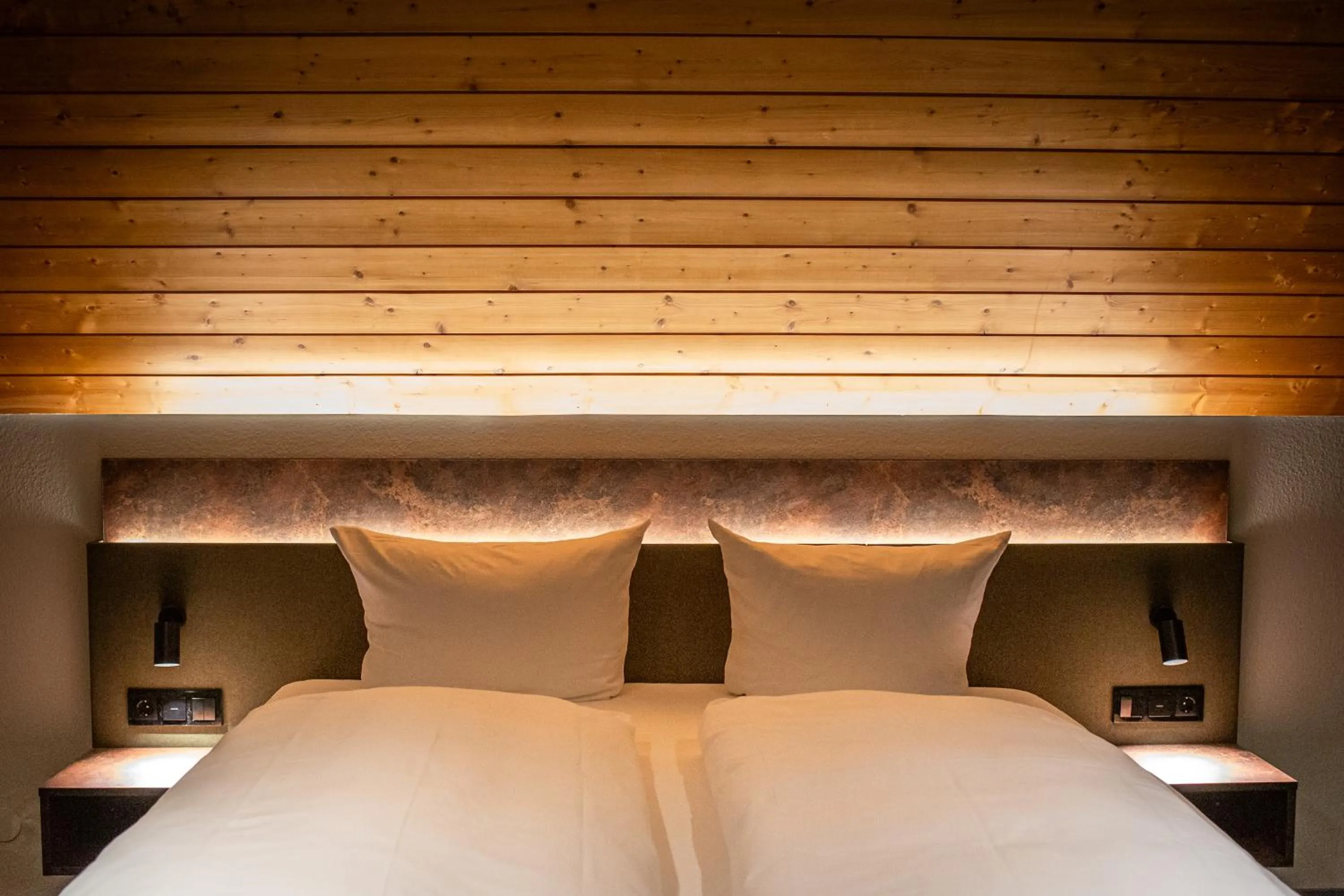 Photo of the whole room, Bed in Hotel Hofgut Sternen - Ravennaschlucht