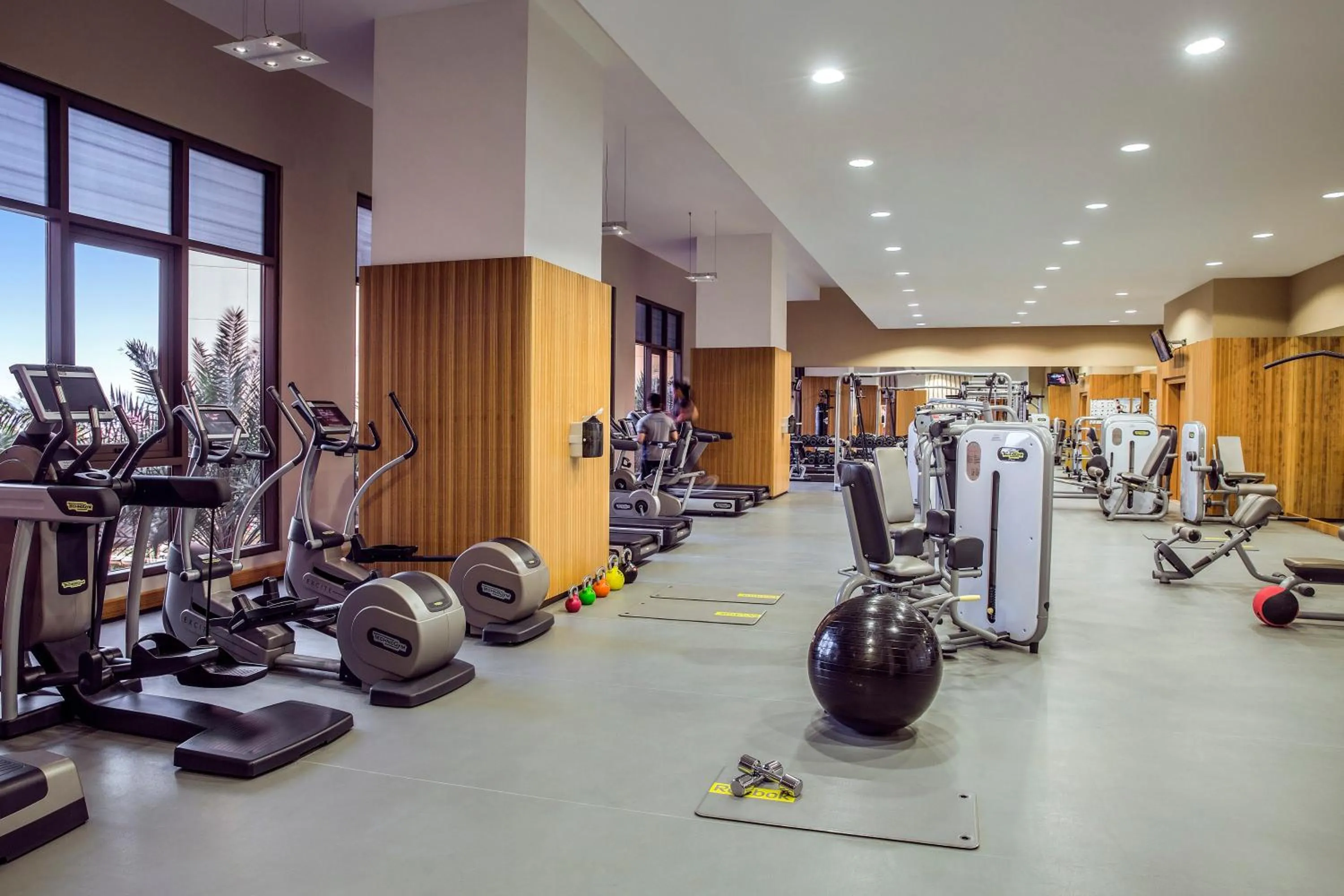 Fitness centre/facilities in Amwaj Rotana, Jumeirah Beach - Dubai
