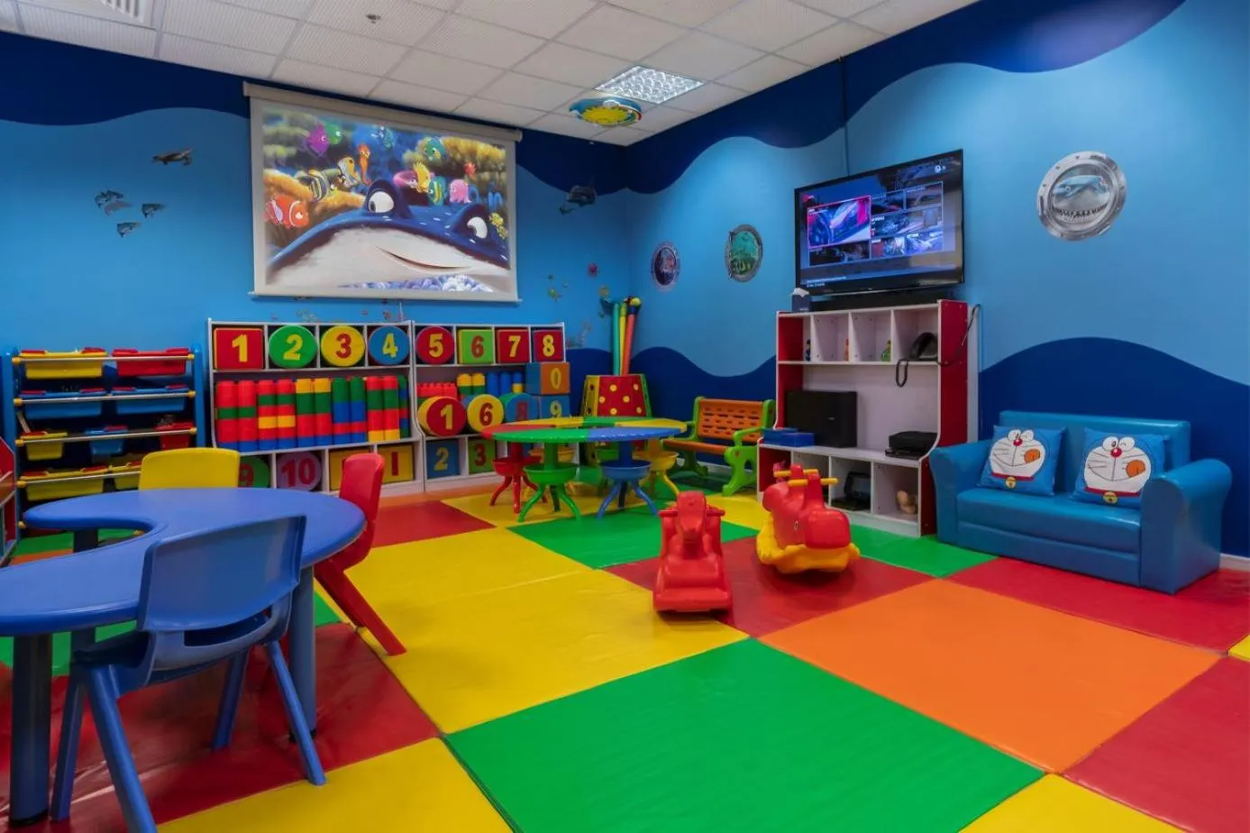 Kids's club in Amwaj Rotana, Jumeirah Beach - Dubai