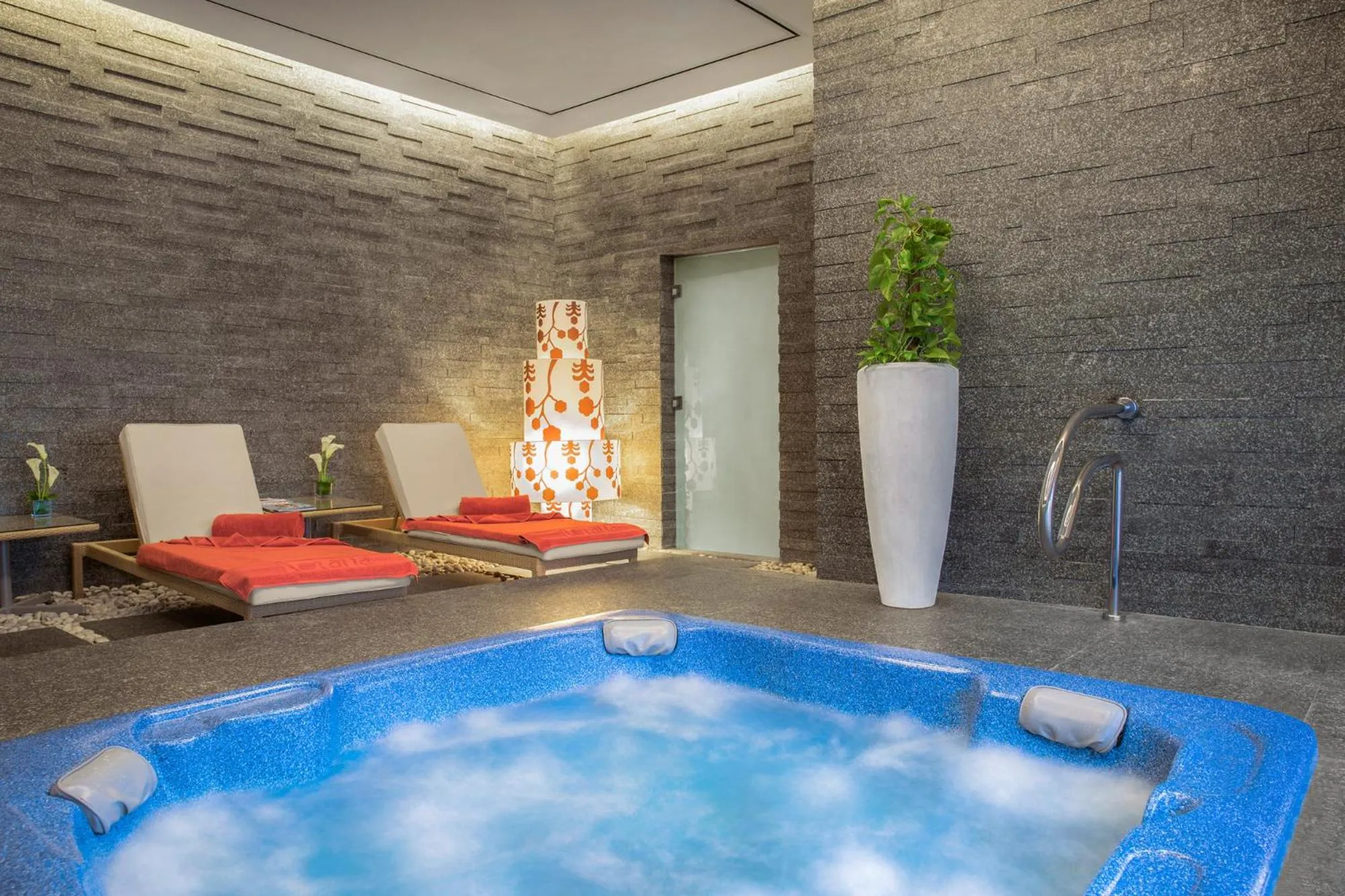 Sauna in Amwaj Rotana, Jumeirah Beach - Dubai