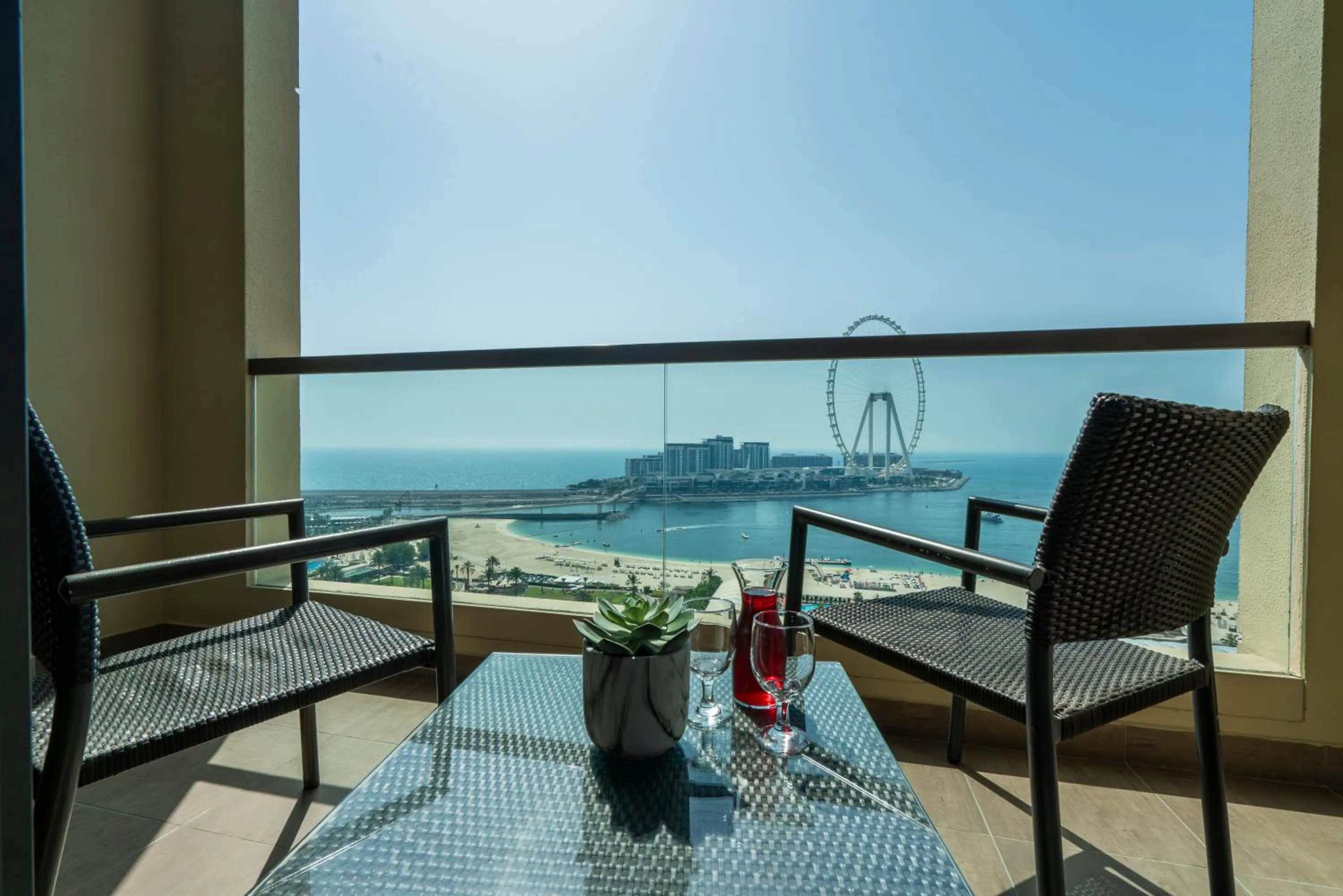 Balcony/Terrace in Amwaj Rotana, Jumeirah Beach - Dubai