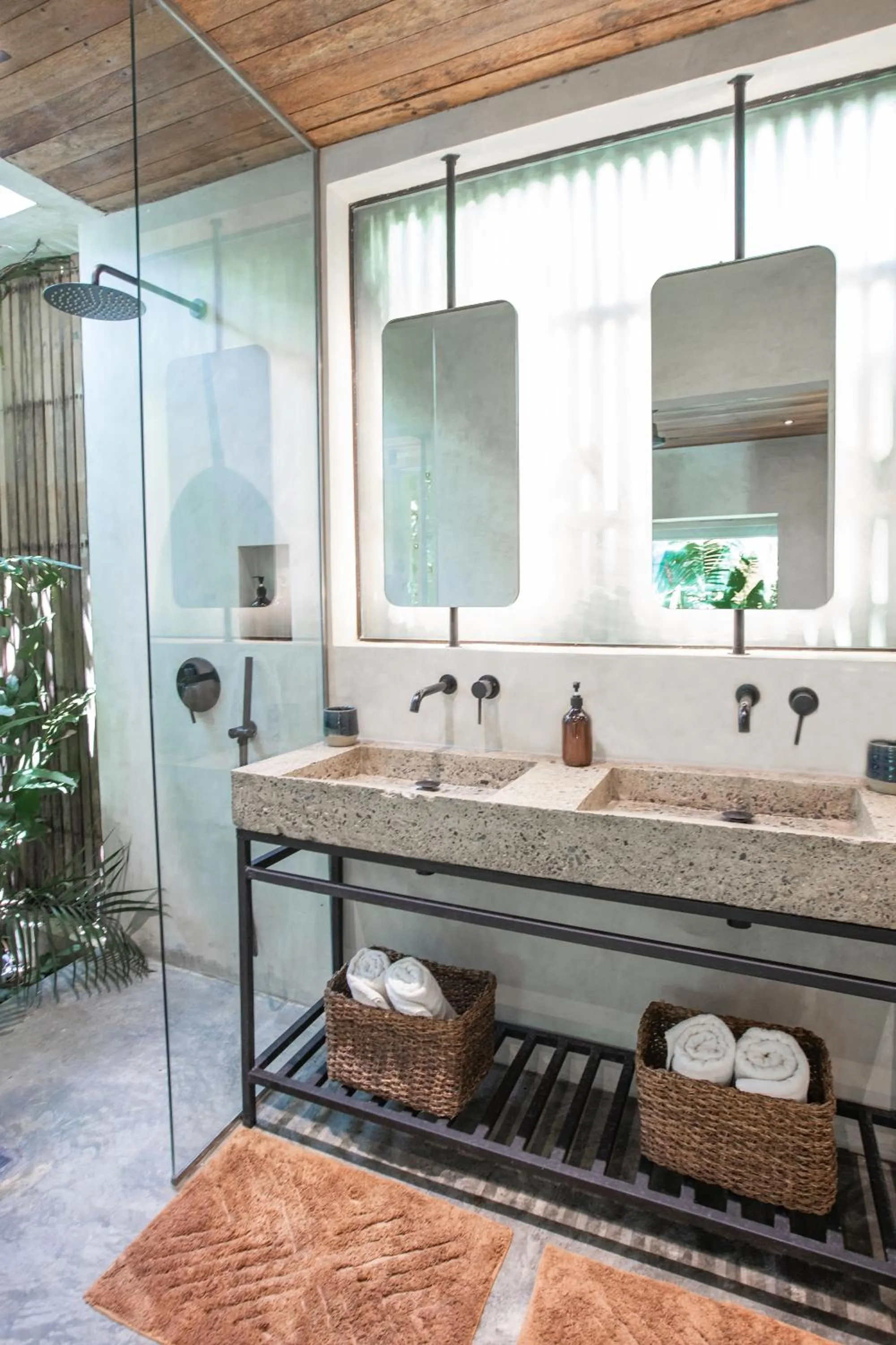 Bathroom in Surfing Temple Hotel Boutique