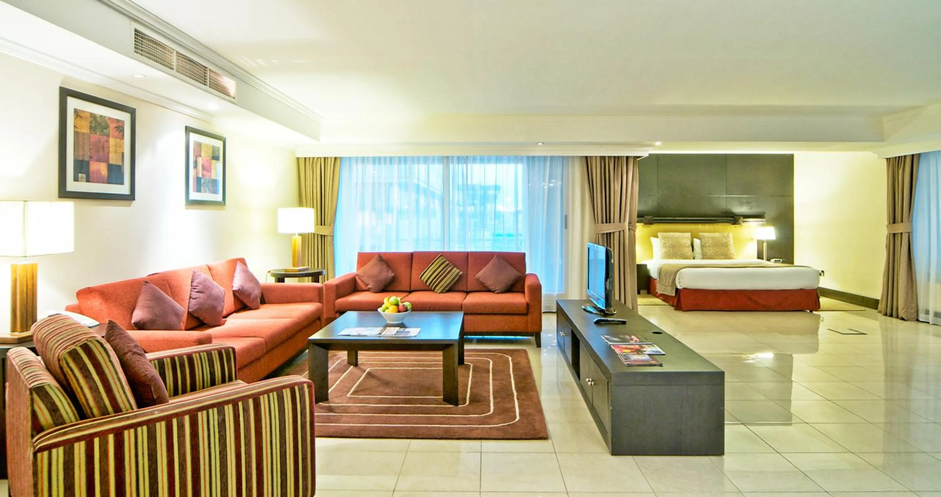 TV and multimedia in All Seasons Hotel Al Ain - Previously City Seasons