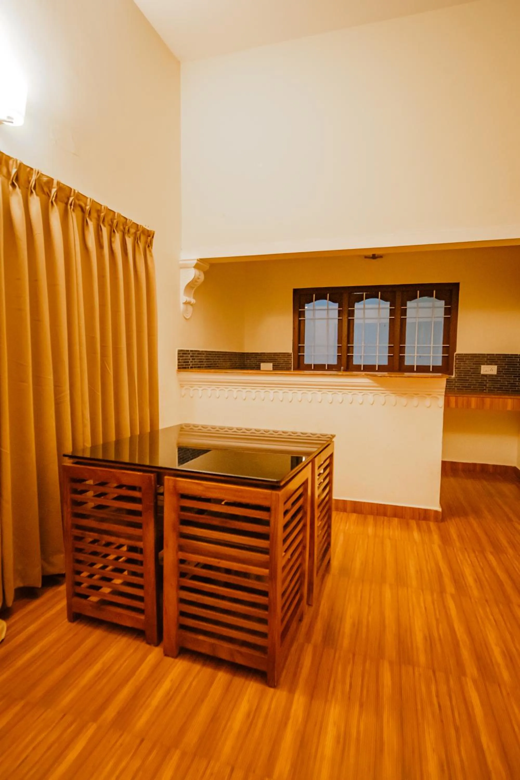 Dining area in Southern Panorama Indriya Resorts & Spa