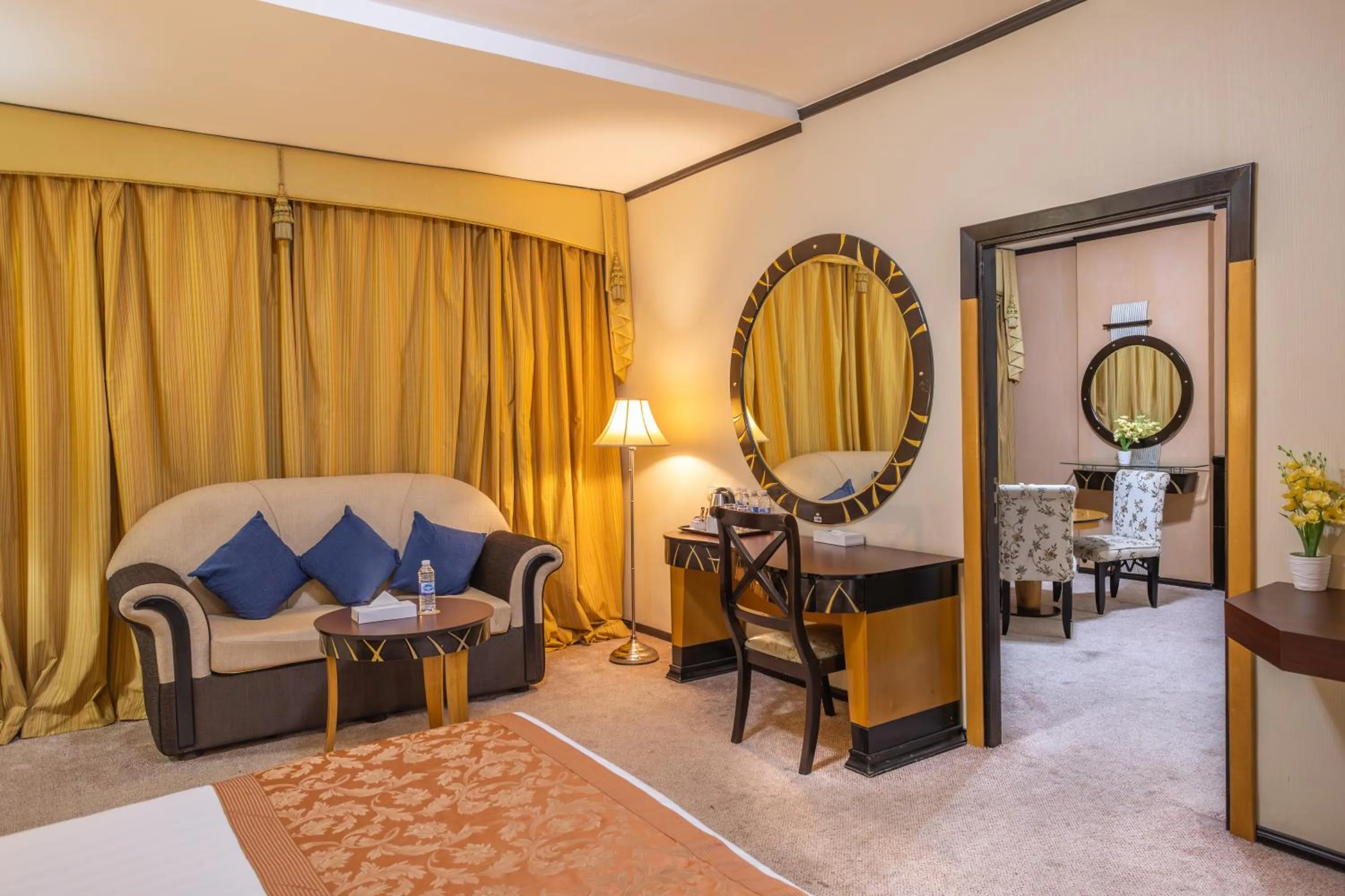 Living room, Bed in THE PARK HOTEL Formerly Al Jawhara Gardens