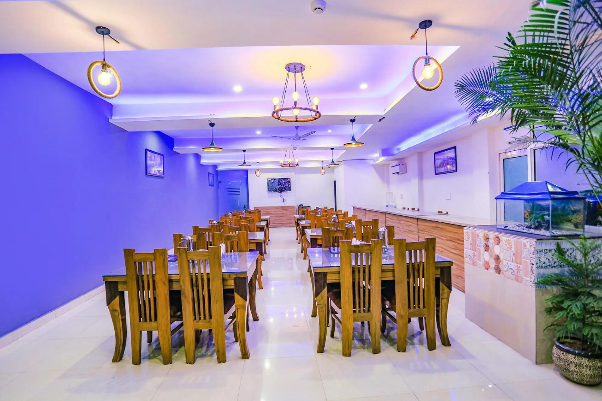 Restaurant/places to eat in FabHotel The Kiara Near IGI Delhi Airport