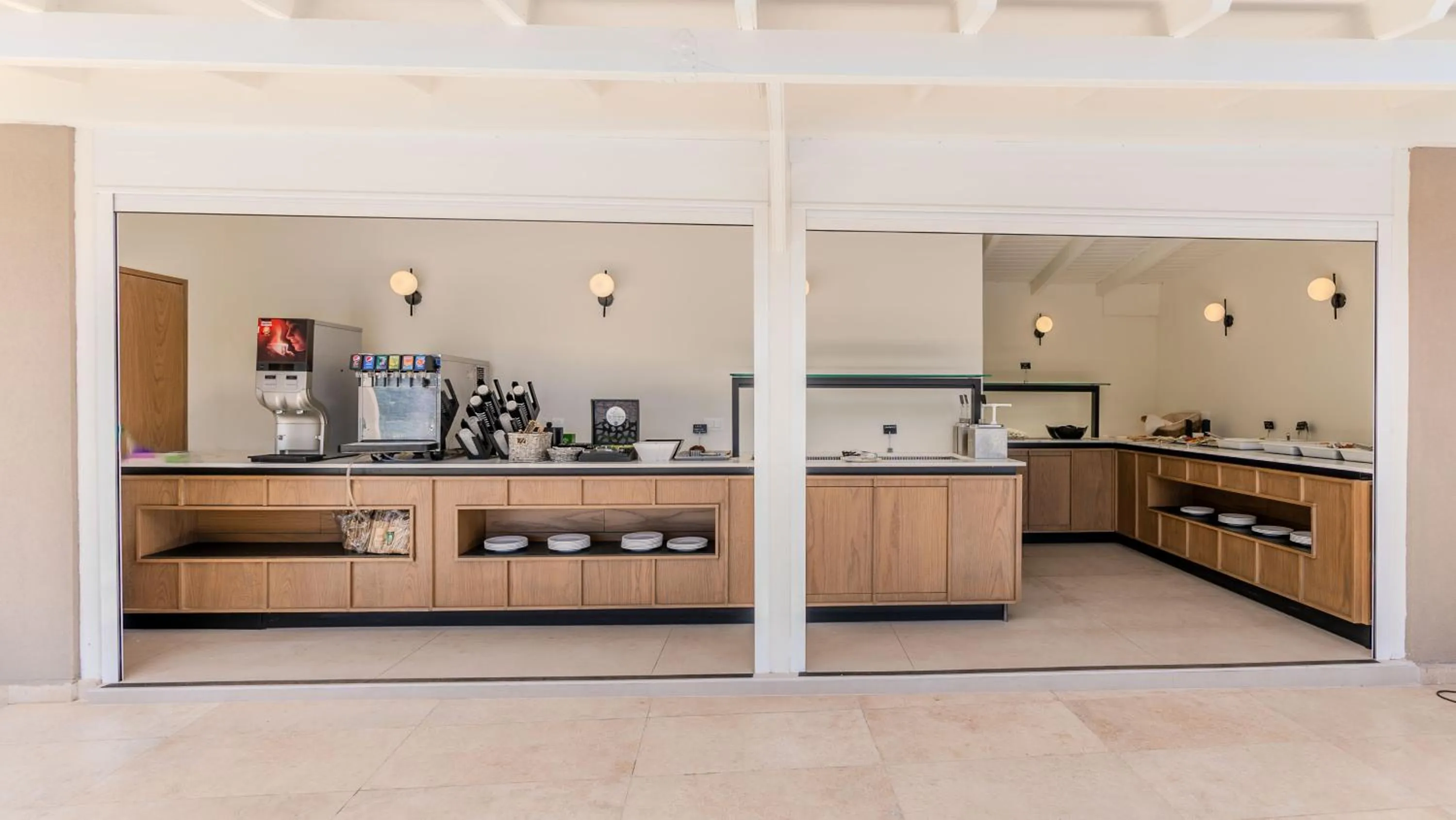 Coffee/tea facilities in Iolida Corfu Resort & Spa by Smile Hotels
