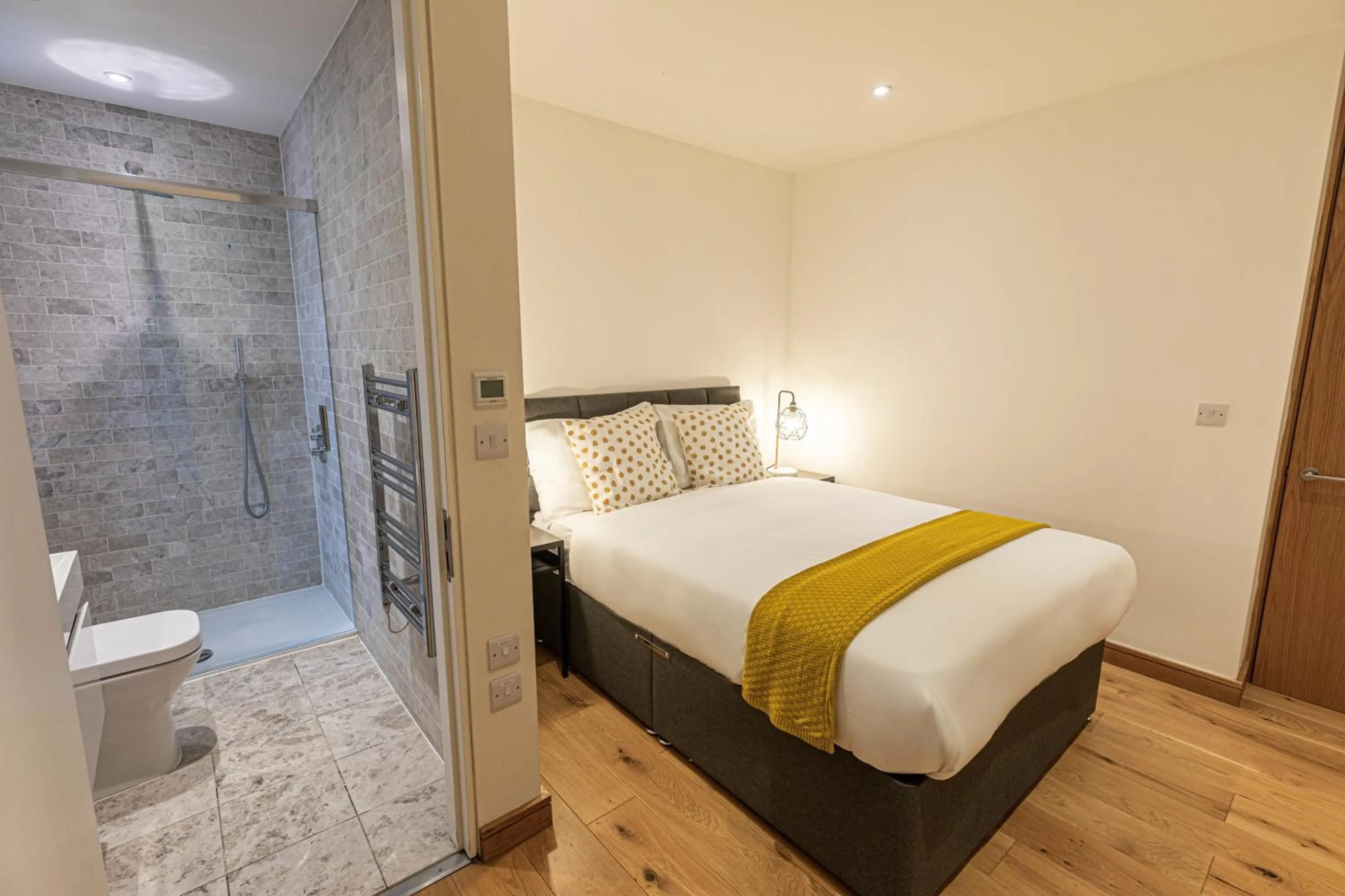 Bedroom, Bed in Marylebone Apartments