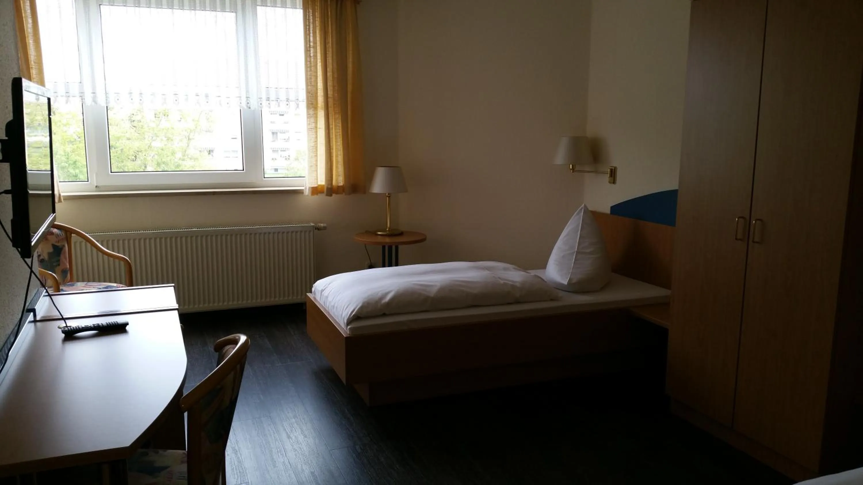 Photo of the whole room, Bed in Hotel Zum Anger