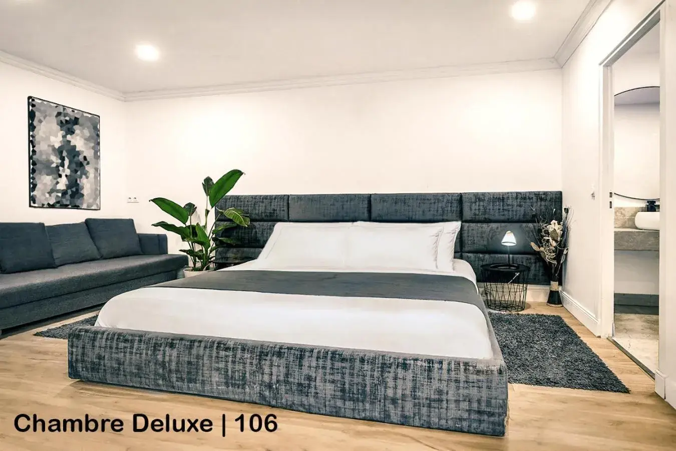 Deluxe King Room in MAYA Appartements & Suites Deluxe King Room in MAYA Appartements & Suites