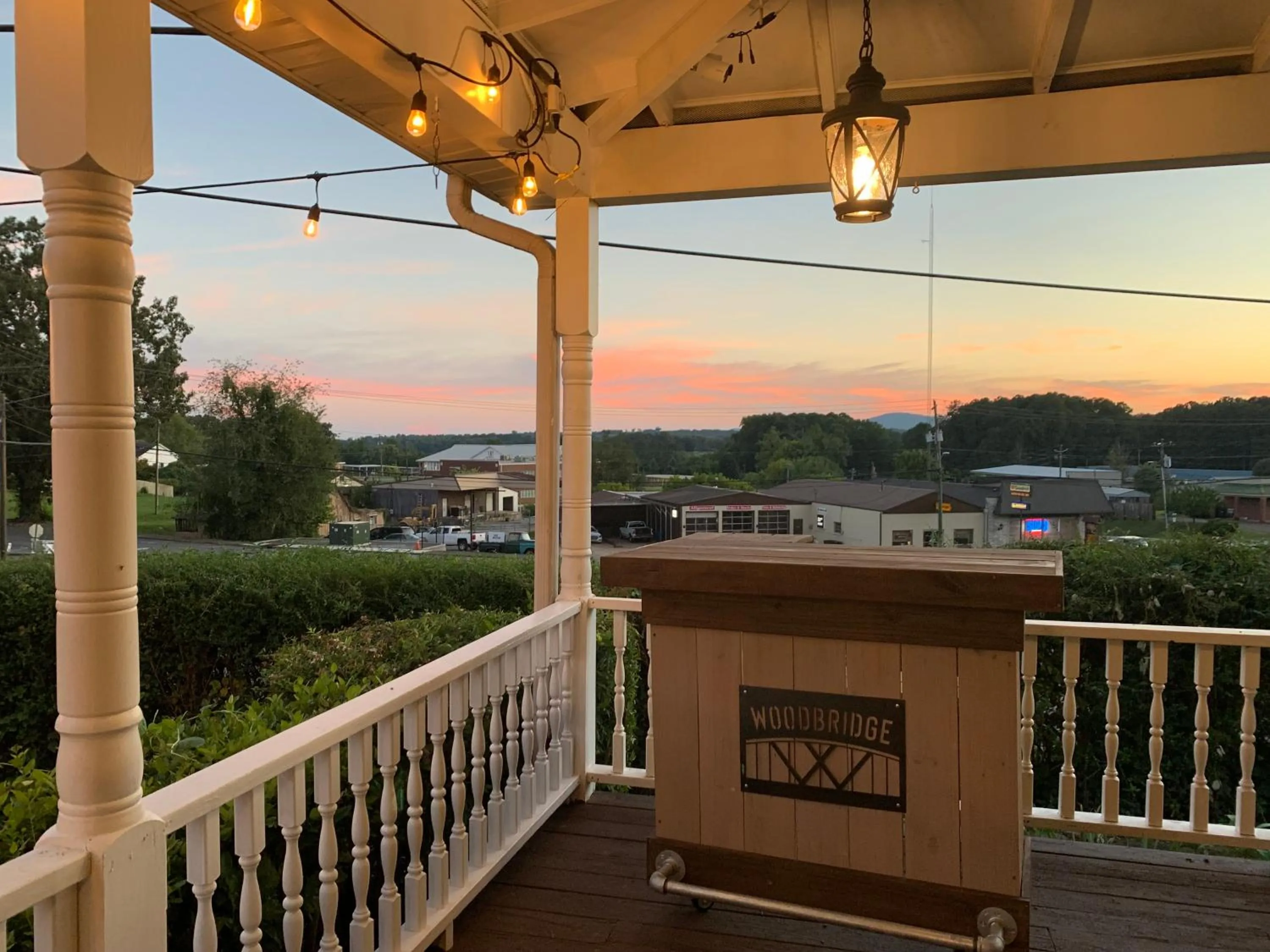 Woodbridge Inn & Tavern