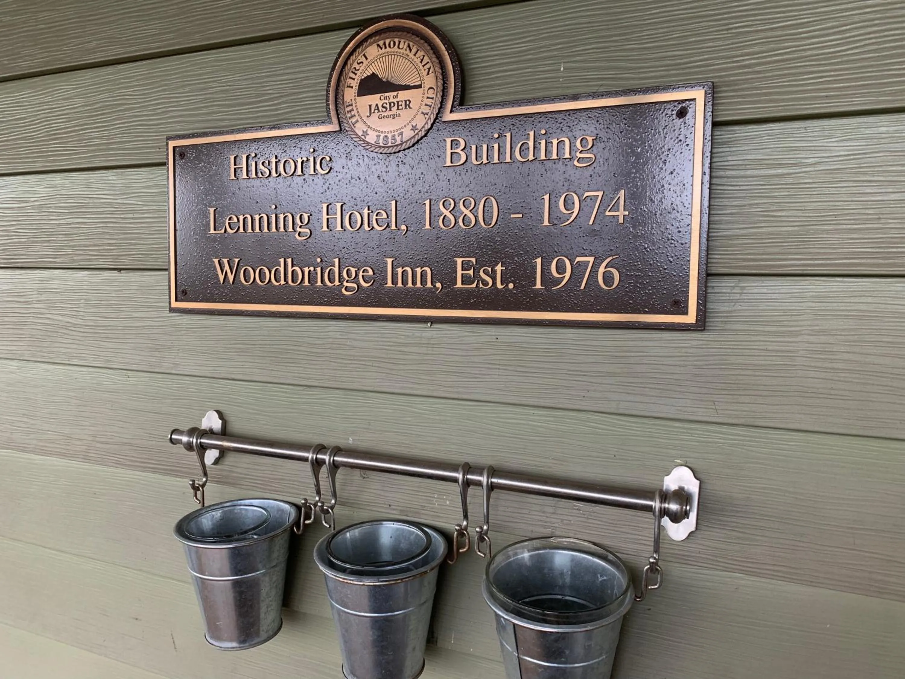 Woodbridge Inn & Tavern