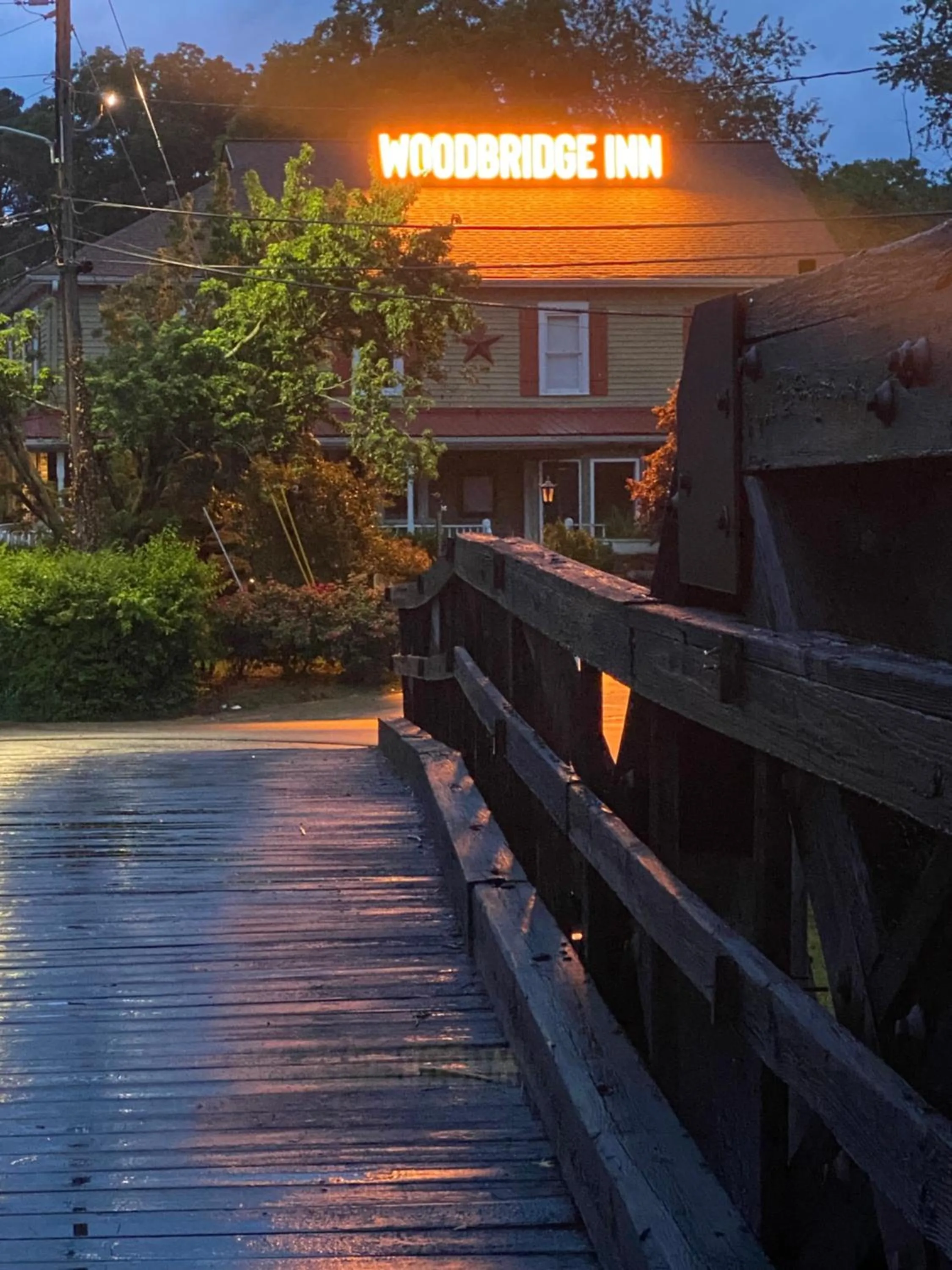 Woodbridge Inn & Tavern