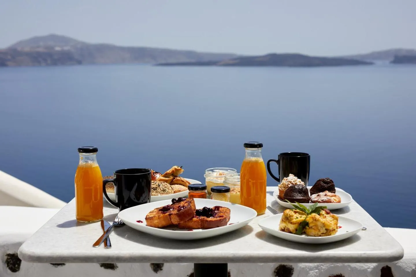 Sea view in Blue Art Caves