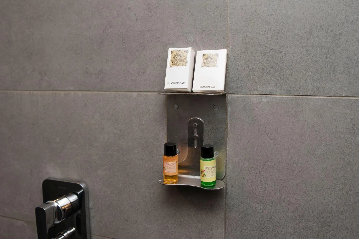 Bathroom in Hotel Vemara