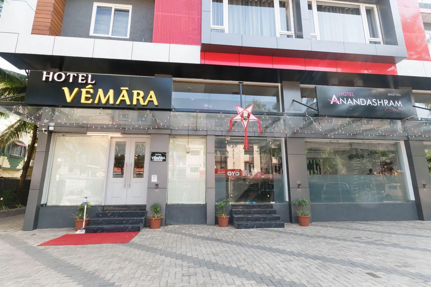 Property building in Hotel Vemara