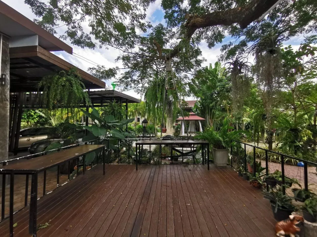 Property building in Long Lake Resort