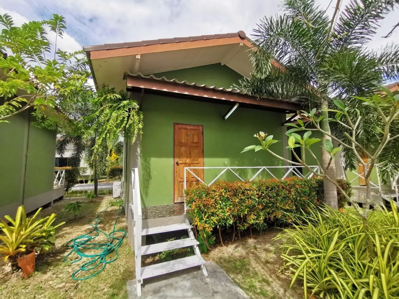 Property building in Long Lake Resort