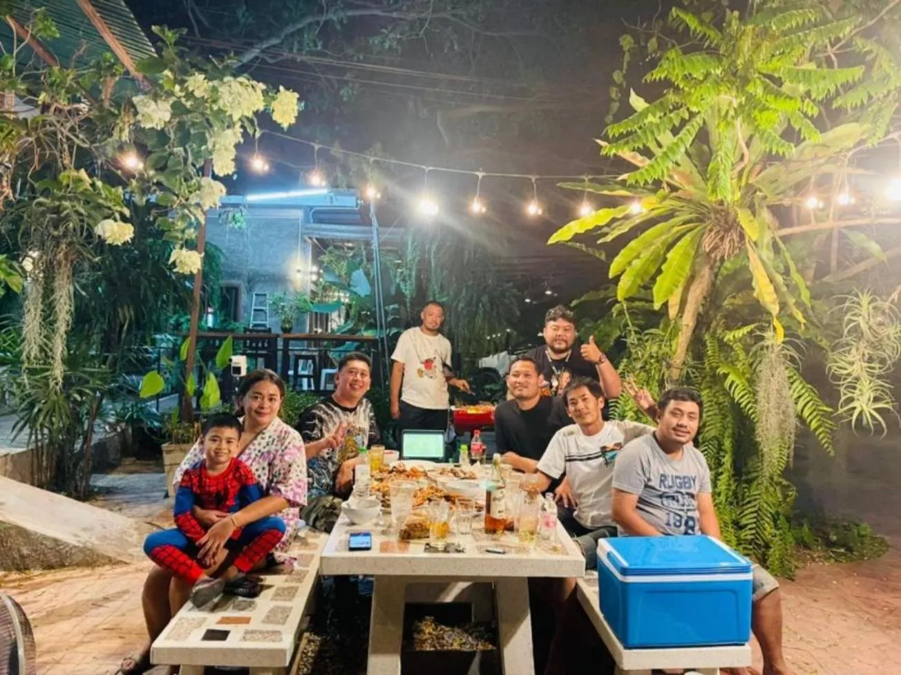 Restaurant/places to eat in Long Lake Resort