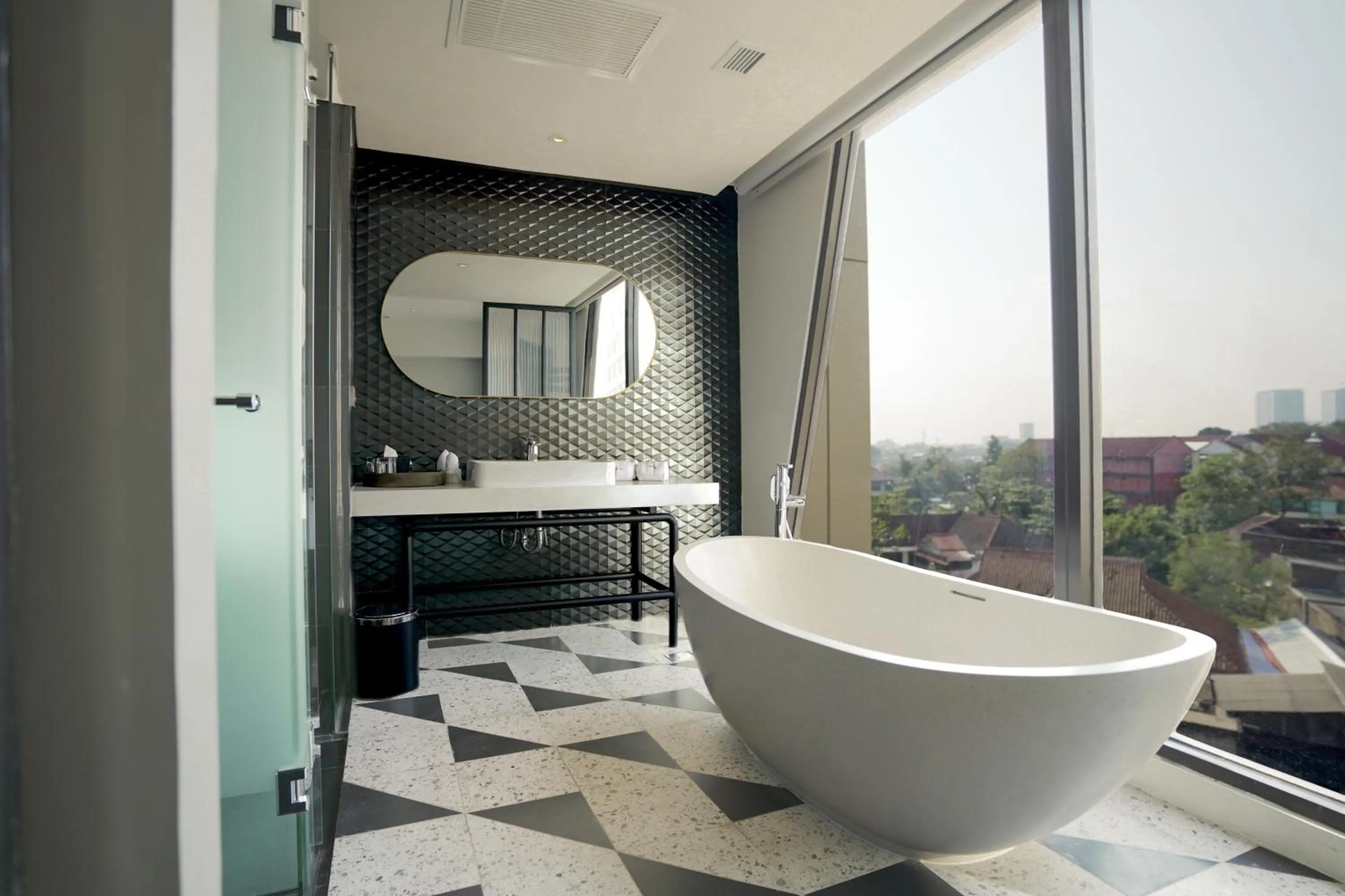 Bath in Awann Sewu Boutique Hotel and Suite Semarang