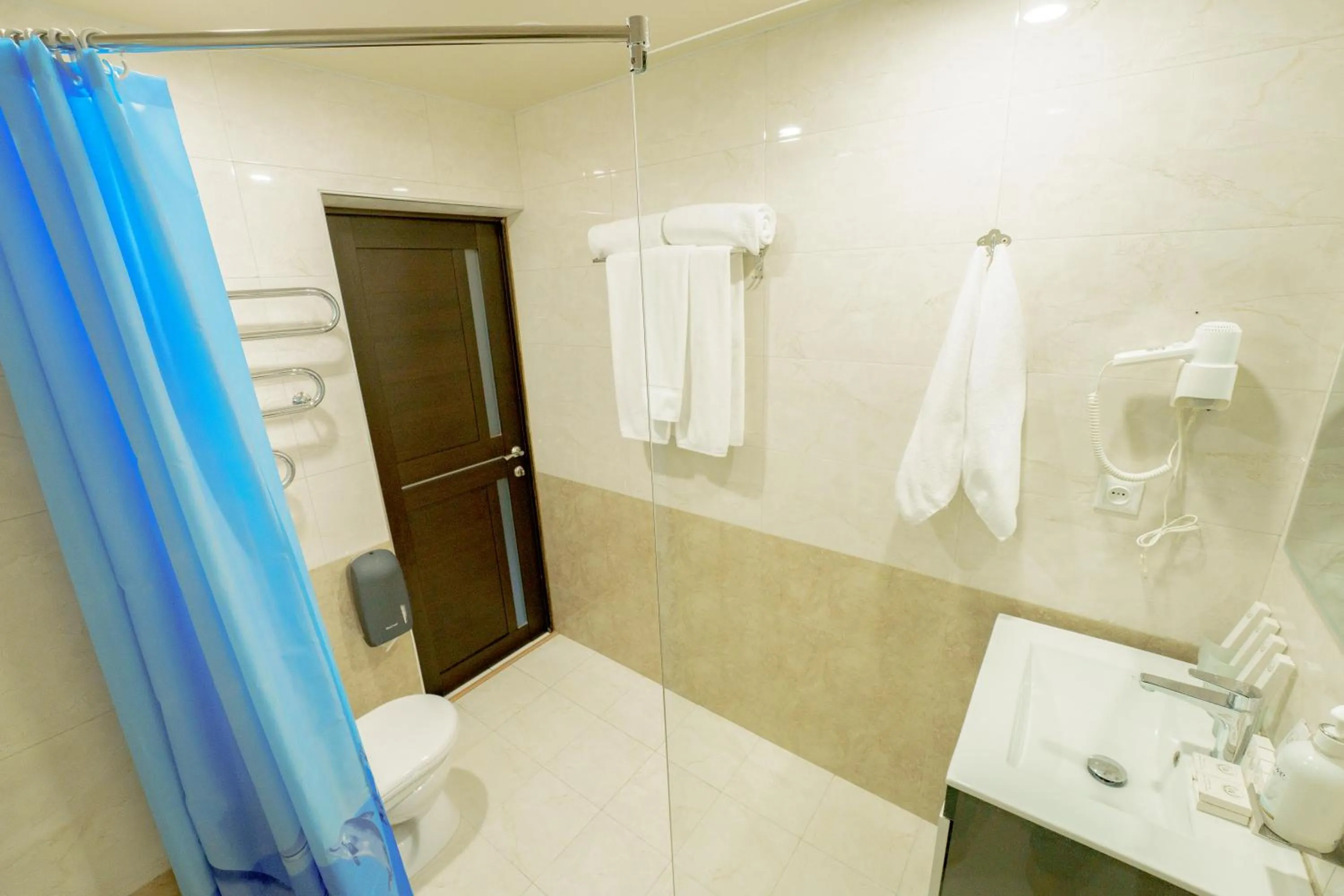 Bathroom in Welcome Inn Hotel