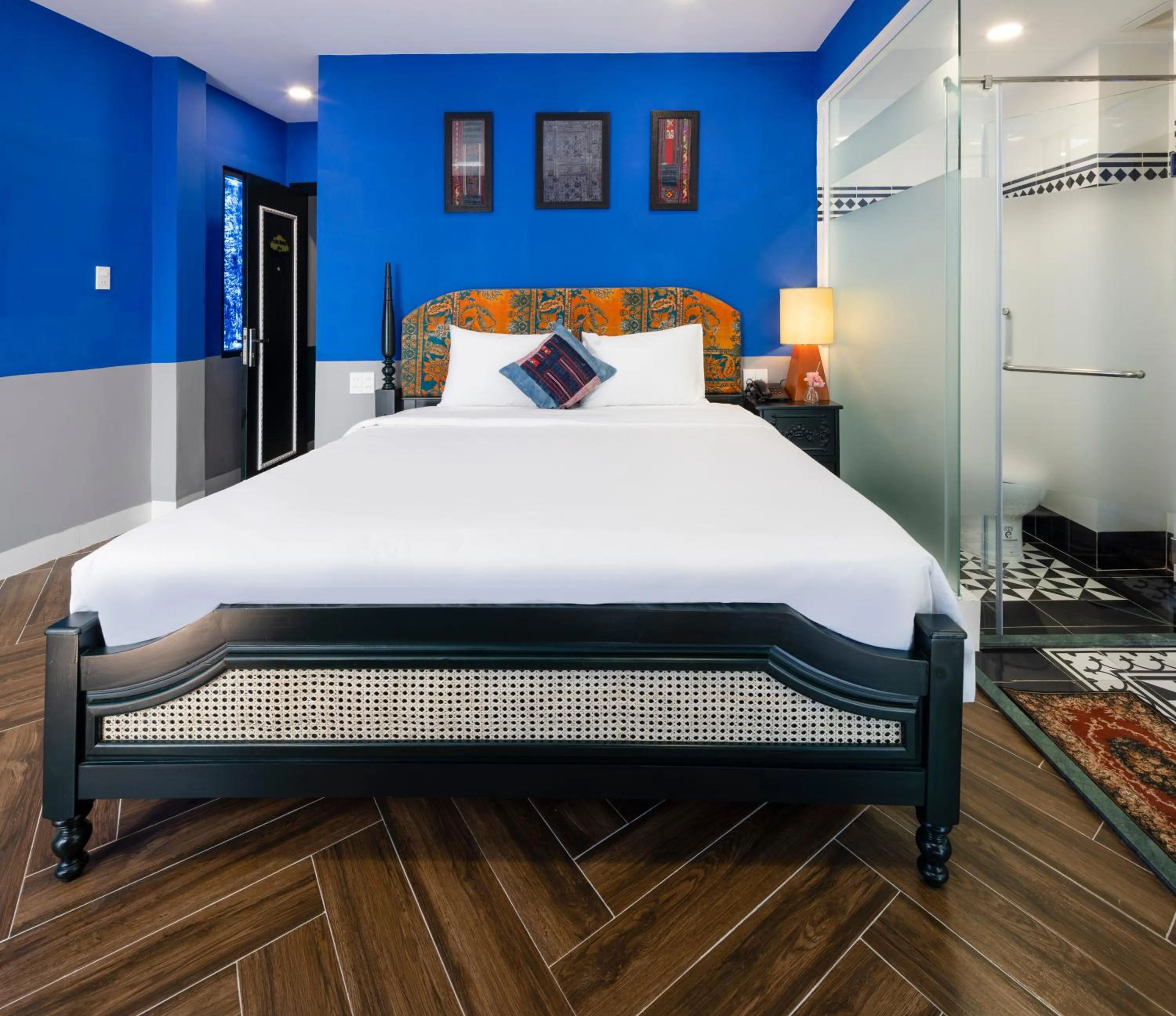 Bed in Heritage Boutique Sierra Legend