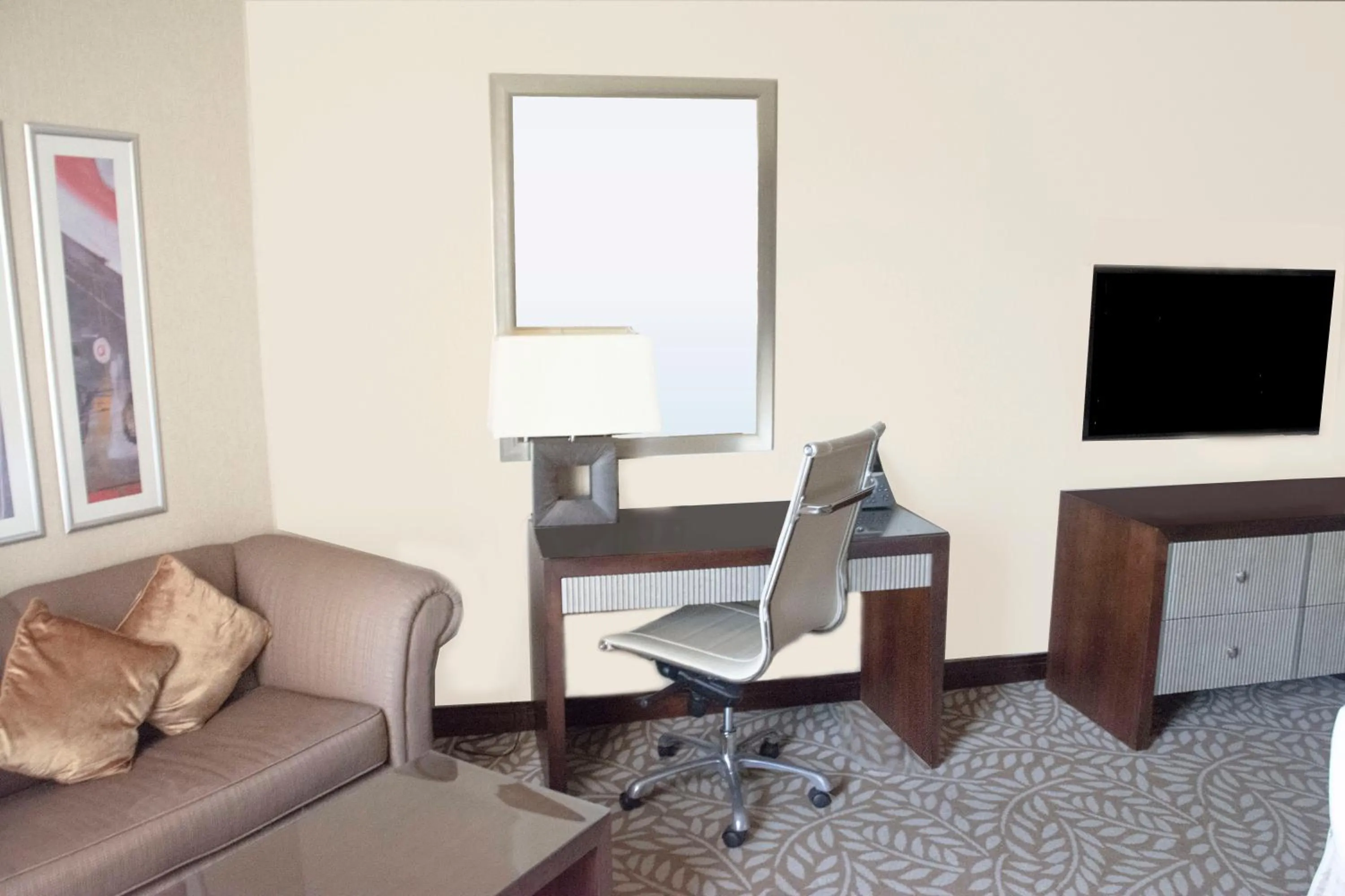 Communal lounge/ TV room in Al Corniche