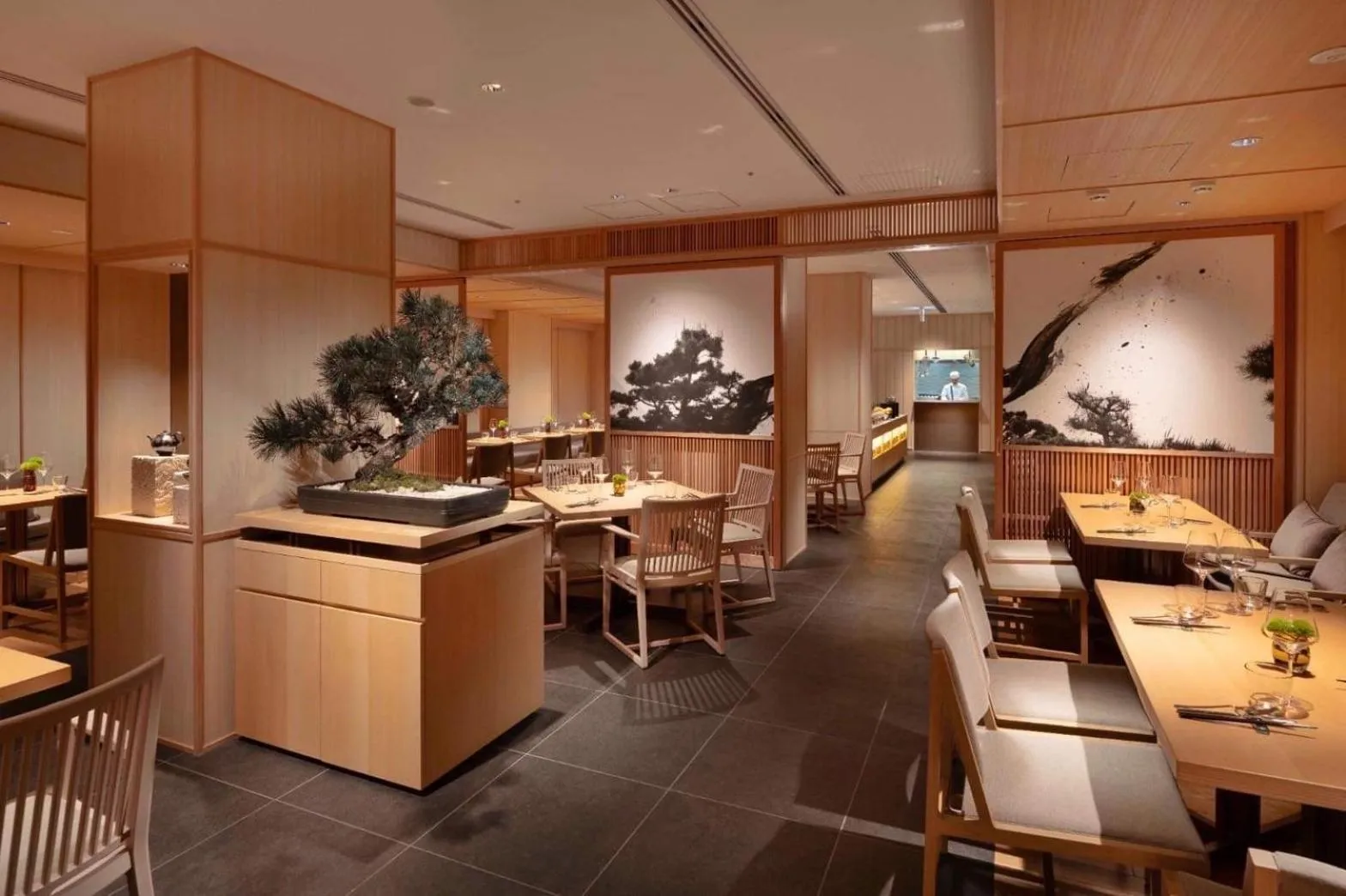 Restaurant/places to eat in DoubleTree by Hilton Kyoto Higashiyama