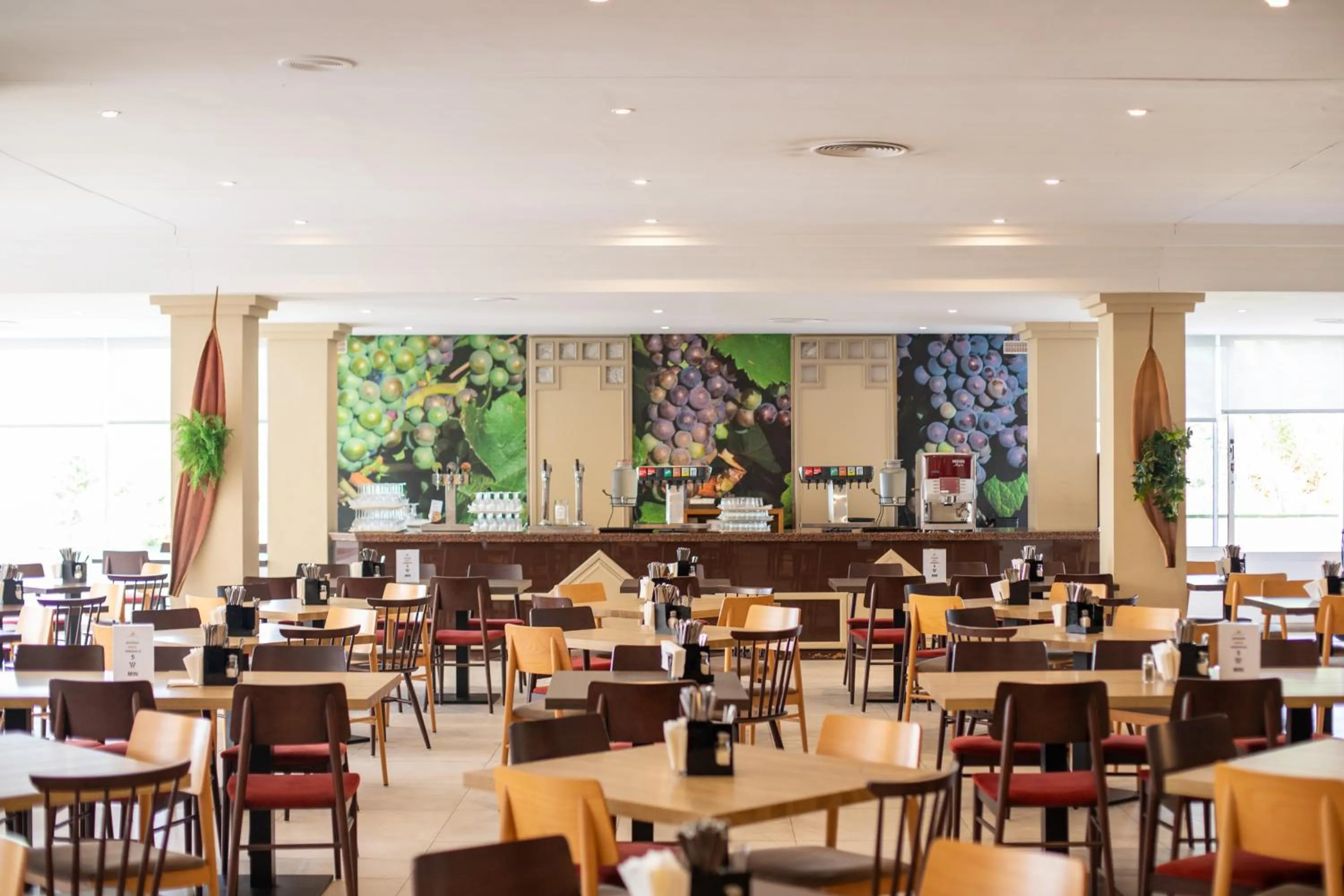 Restaurant/places to eat in Hotel Mariant Park