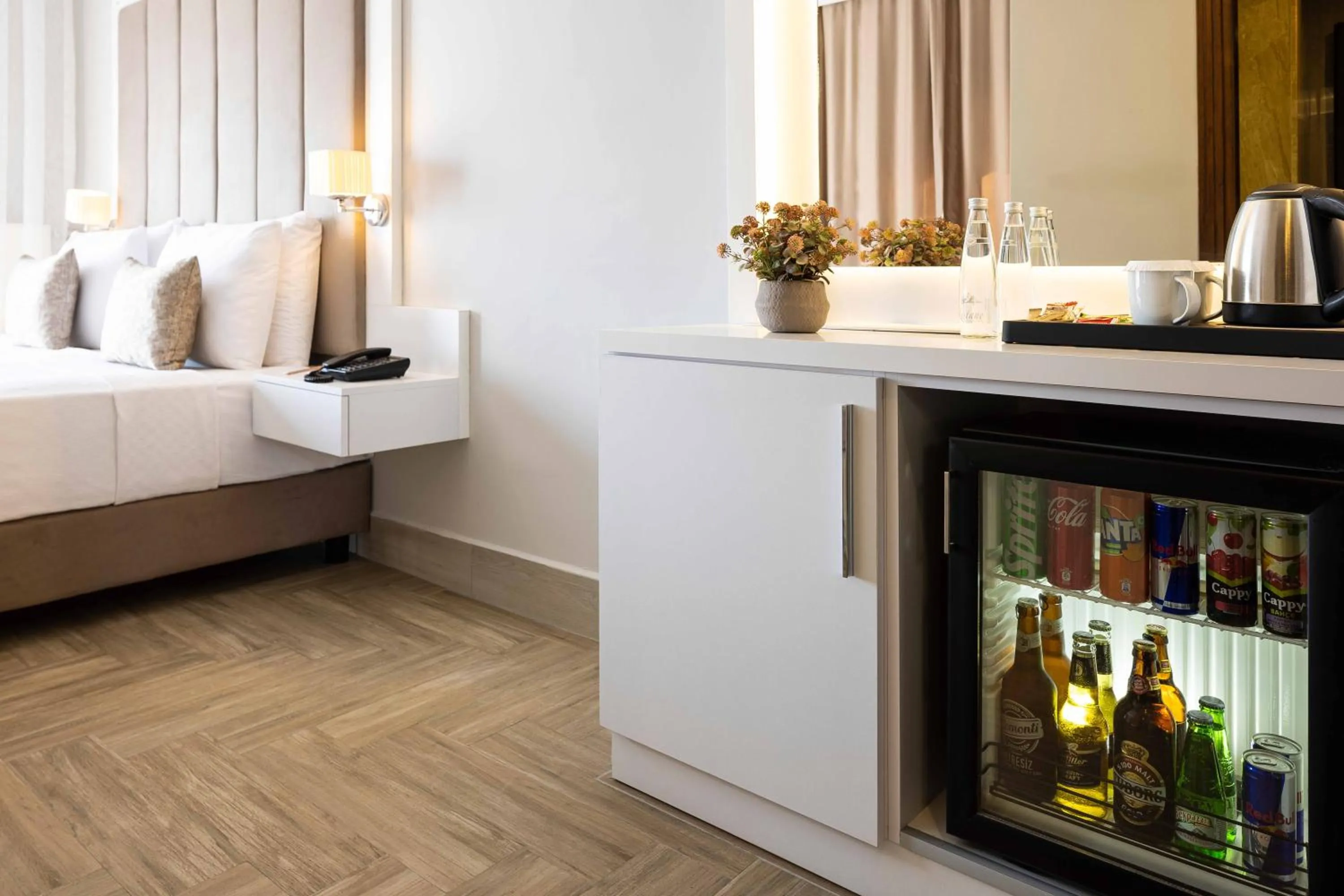 Drinks, Bed in Elite Hotel Yalıkavak