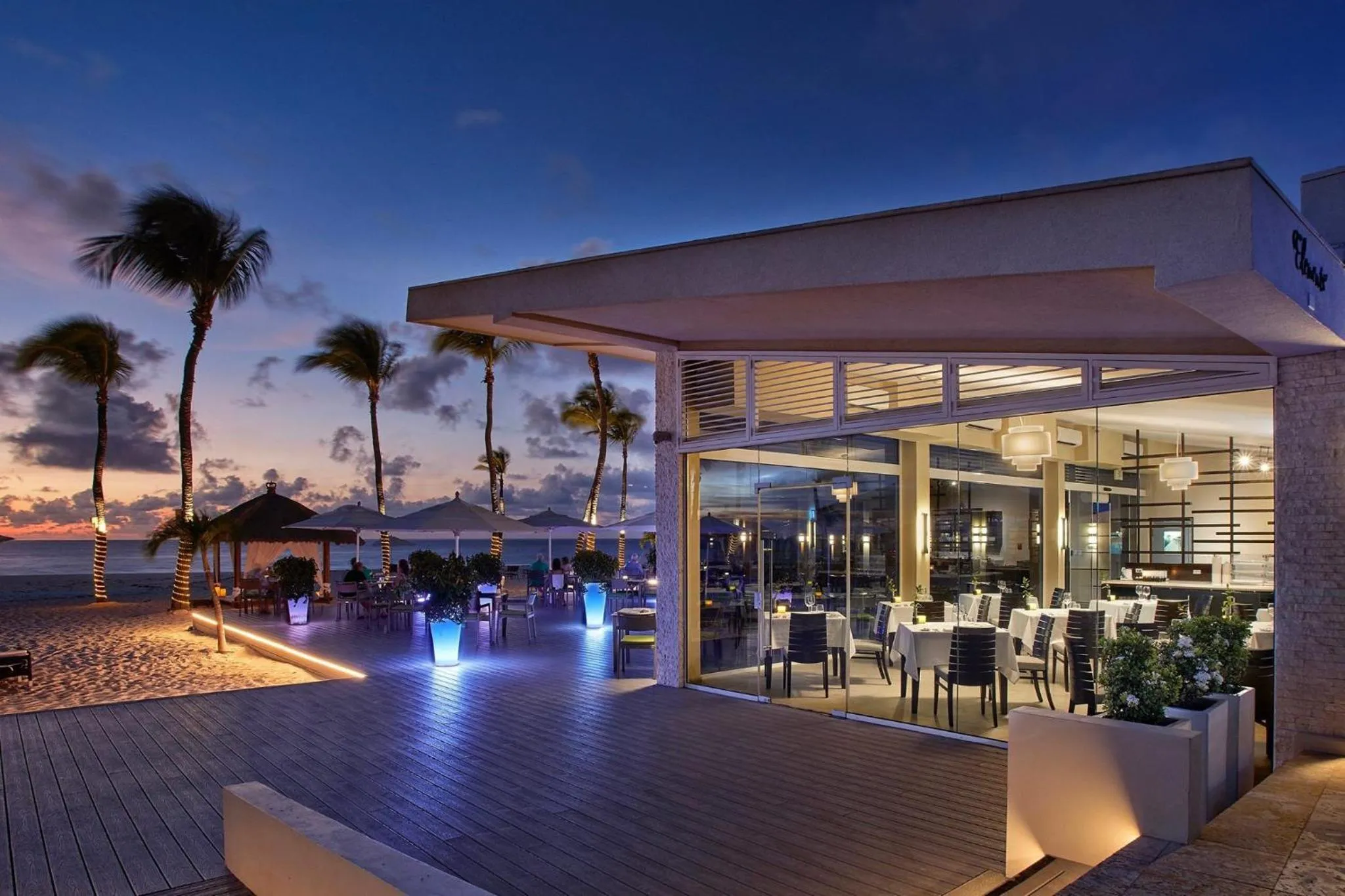 Restaurant/places to eat in Bucuti & Tara Boutique Beach Resort - Adult Only