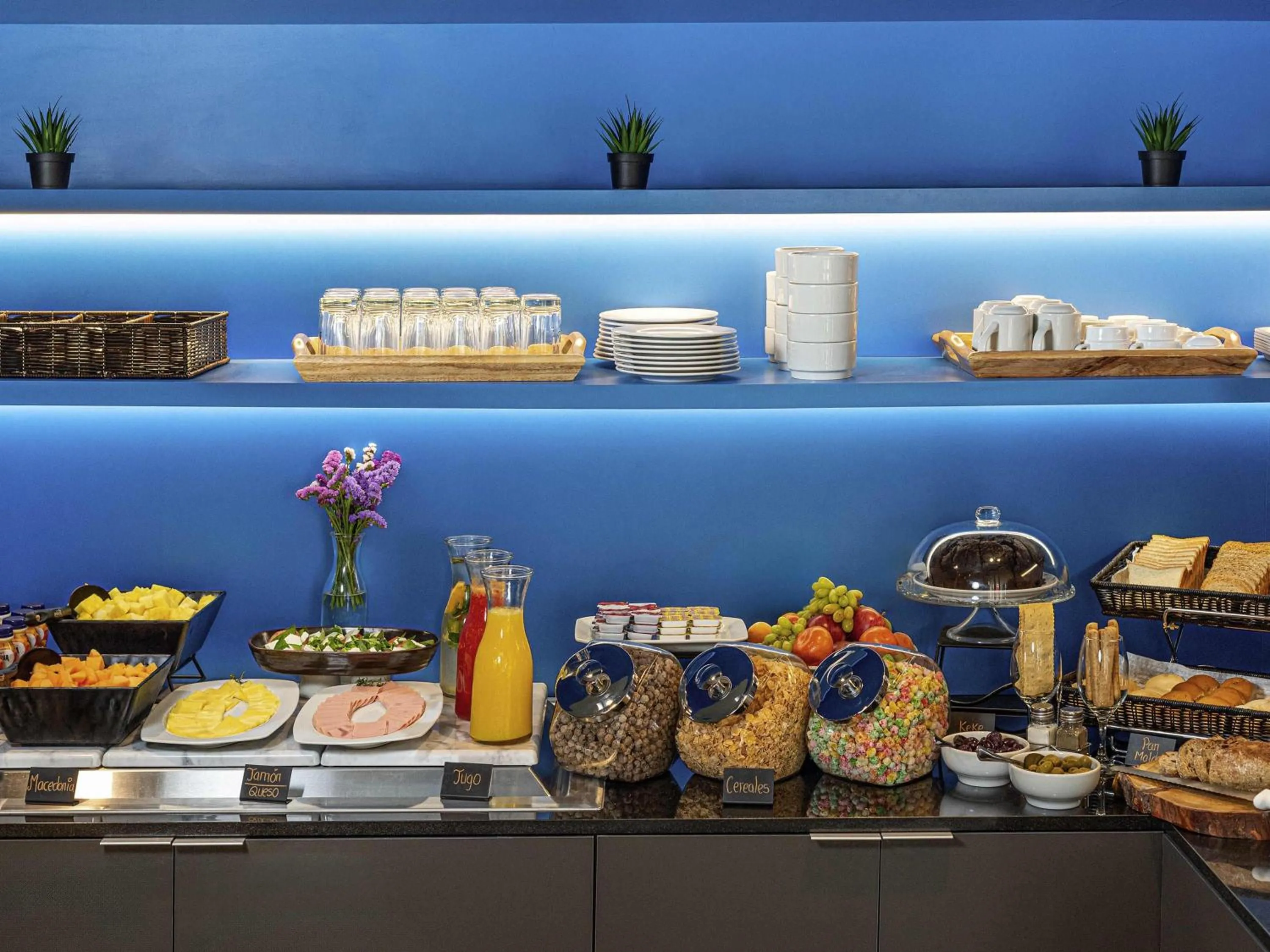 Breakfast in ibis budget Lima Miraflores