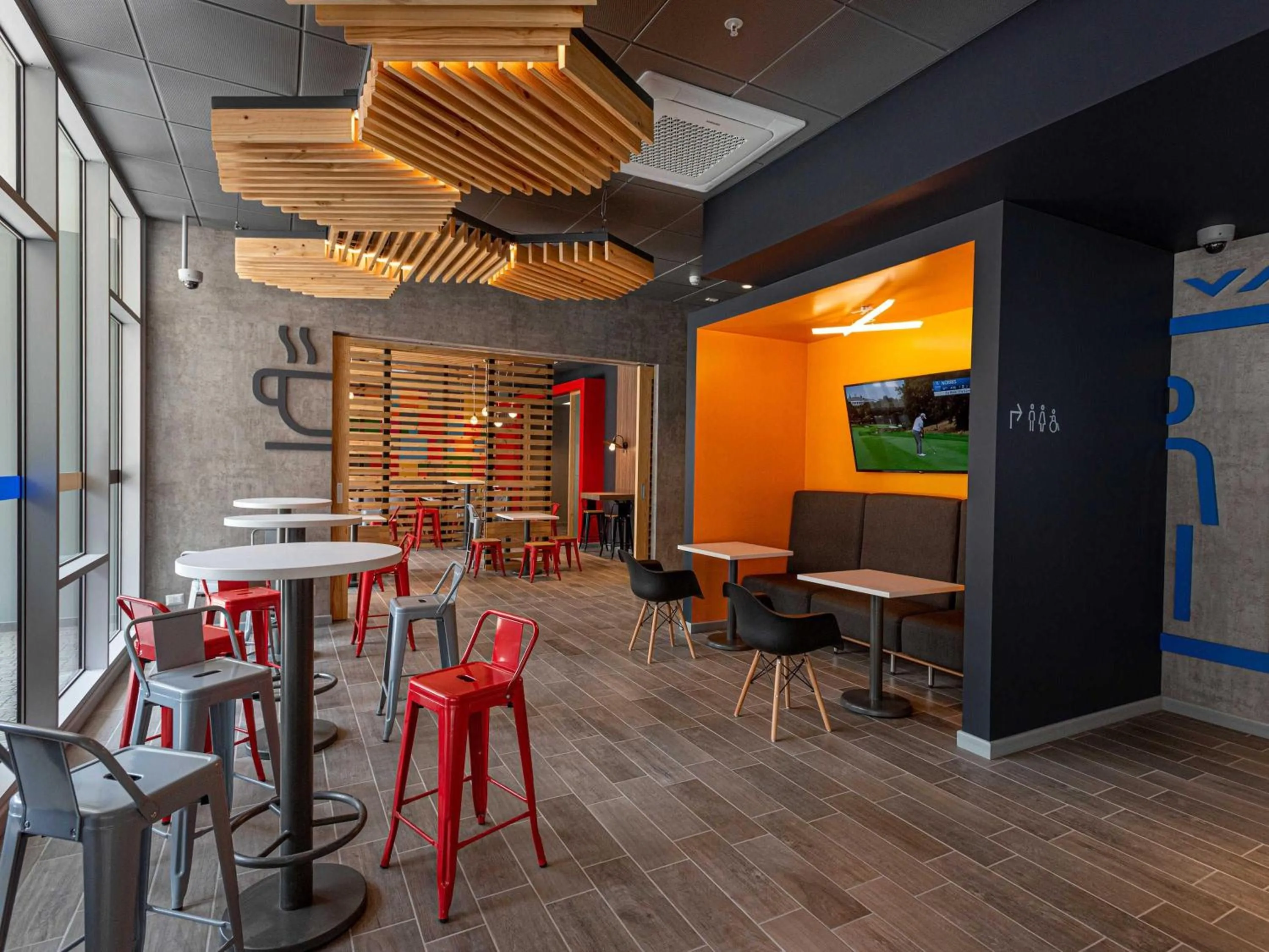 Restaurant/places to eat in ibis budget Lima Miraflores