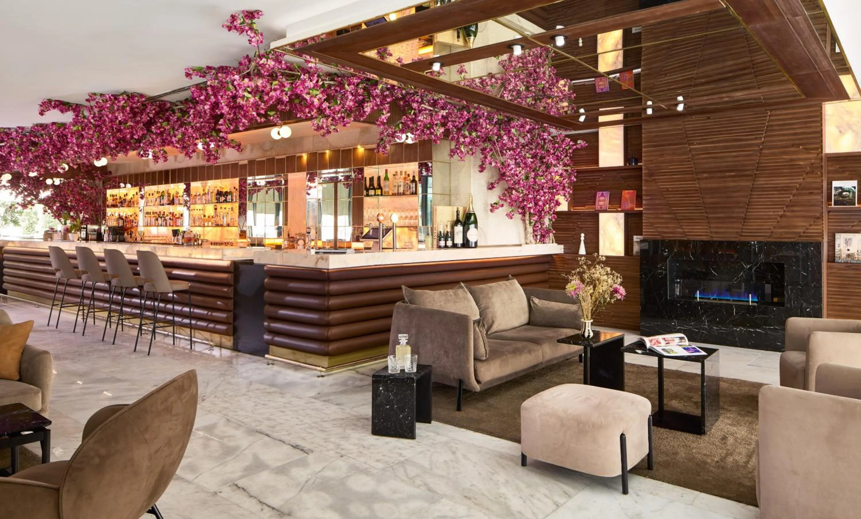 Restaurant/places to eat in ME Barcelona