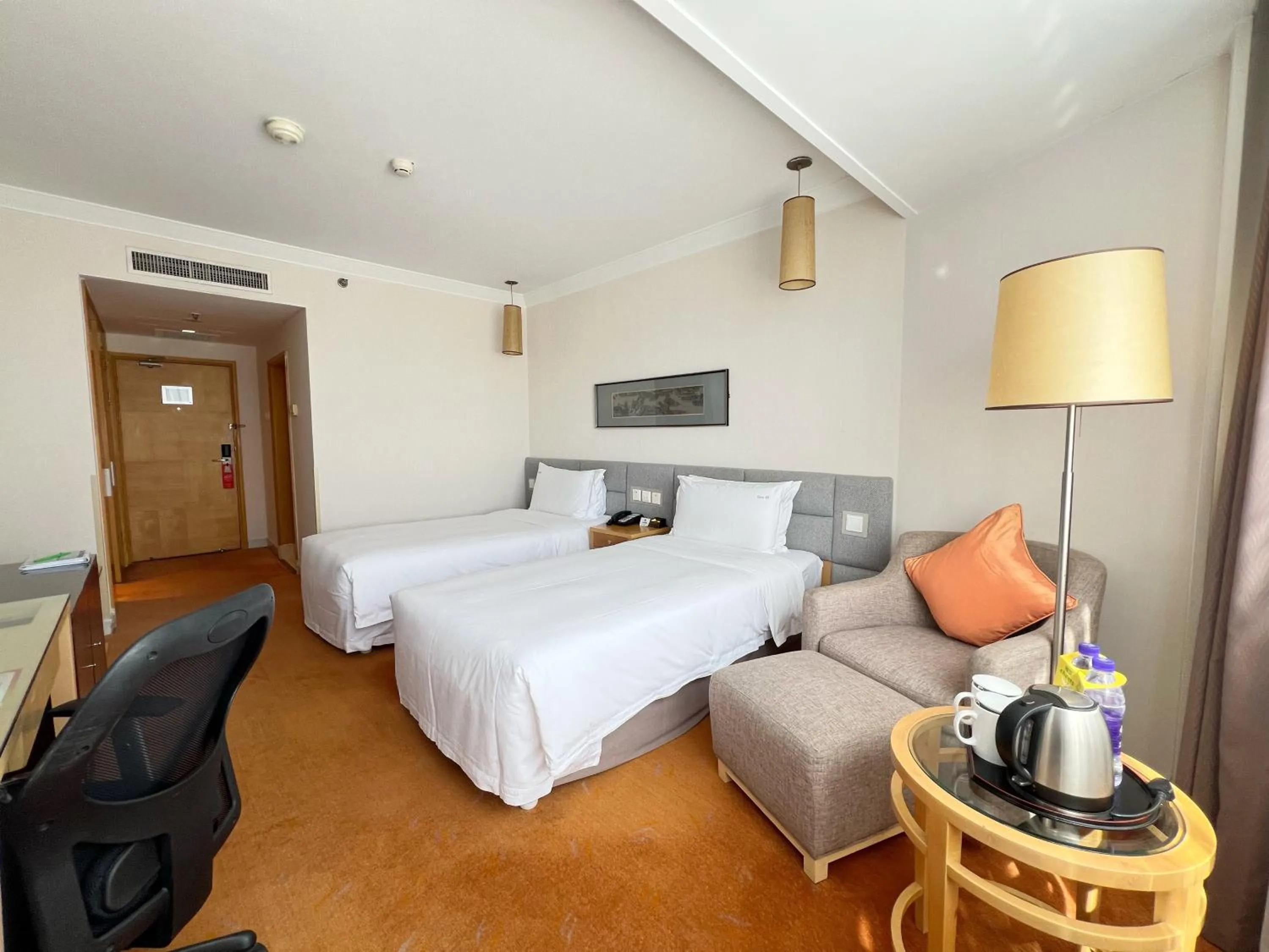 Photo of the whole room, Bed in Holiday Inn Temple Of Heaven Beijing by IHG