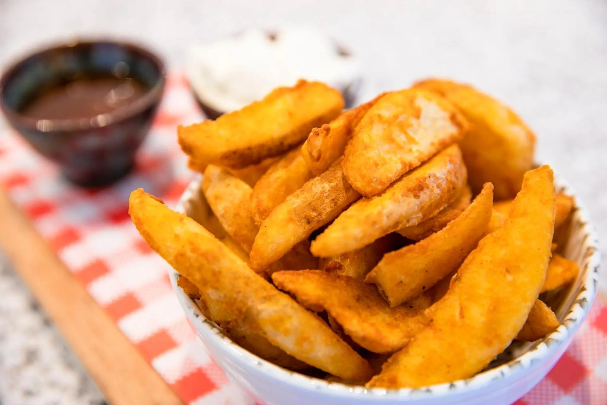 Lounge or bar in Holiday Inn Werribee by IHG