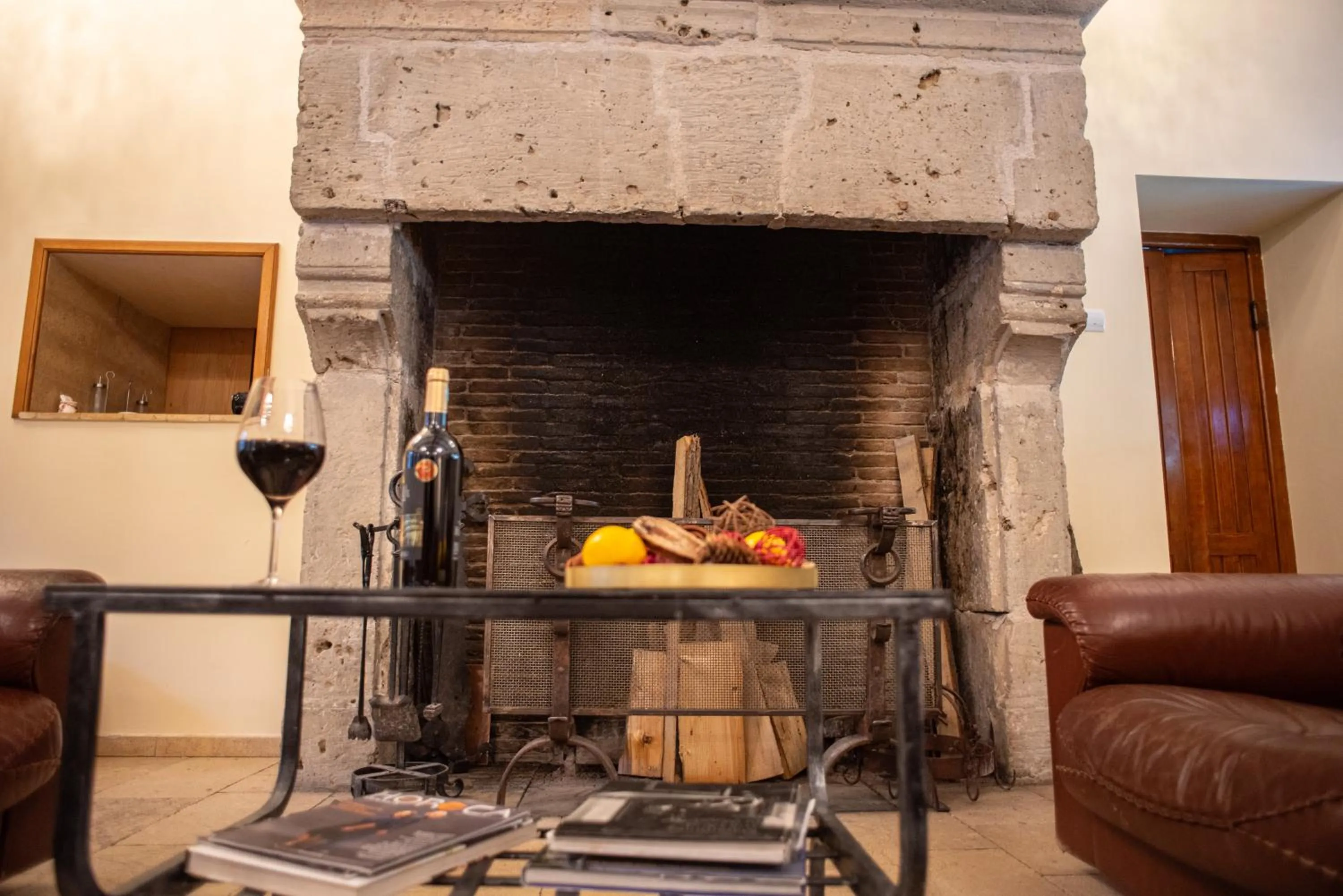 Restaurant/places to eat in Villa Ermitage