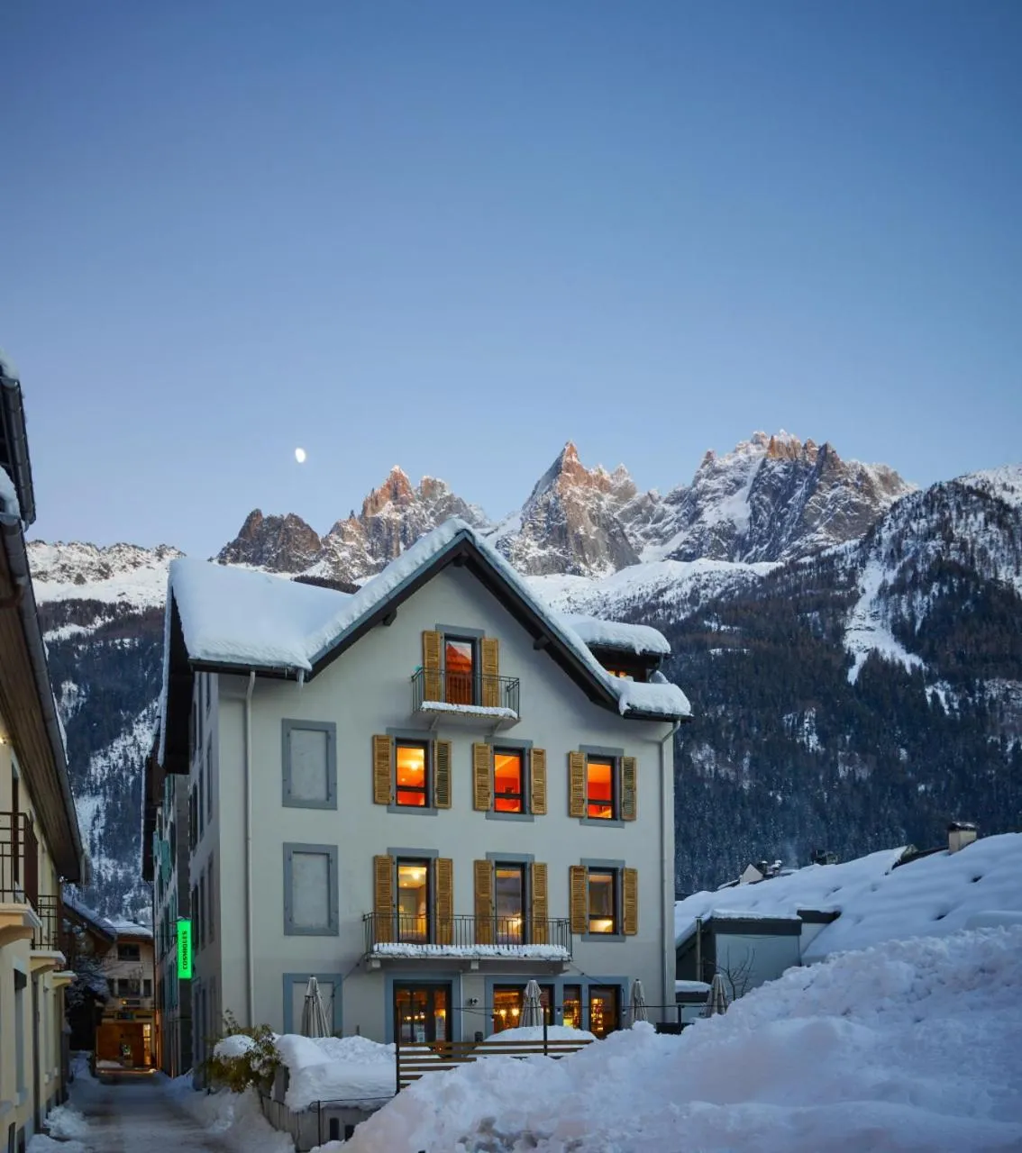 Property building in Cosmiques Hotel - Centre Chamonix