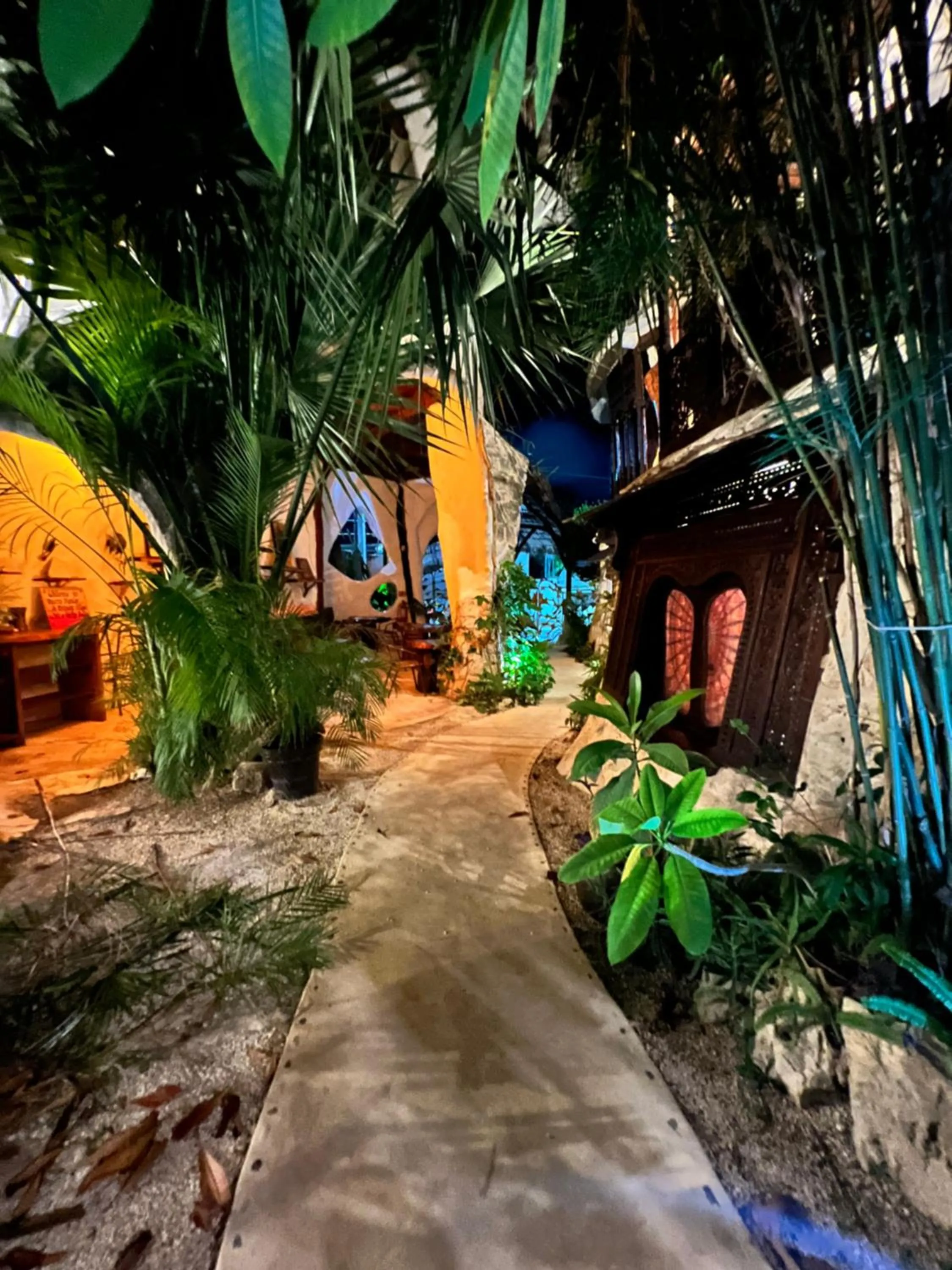 Property building in La Quinta Orquídea