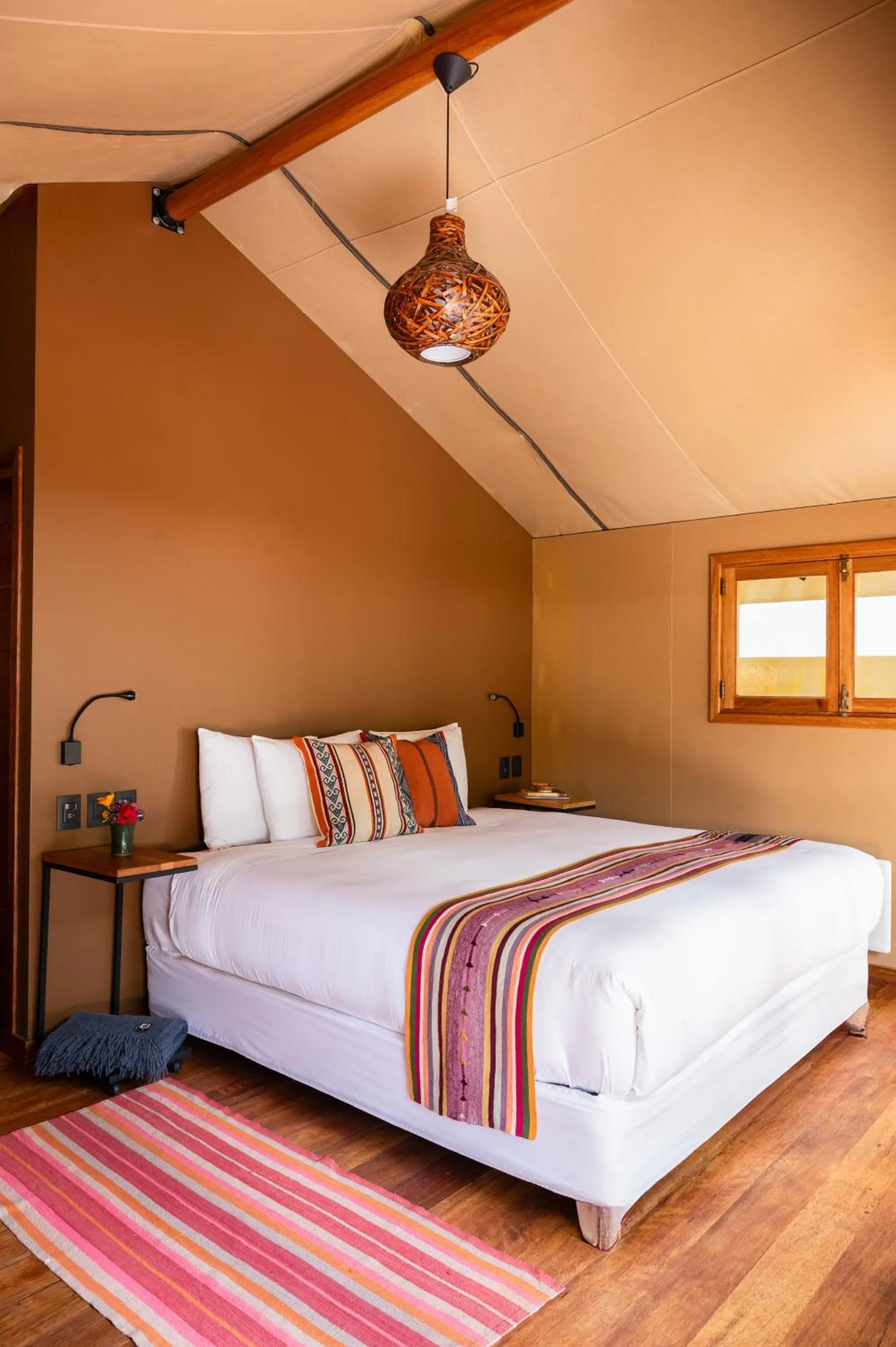 Bed in Las Qolqas EcoResort Ollantaytambo