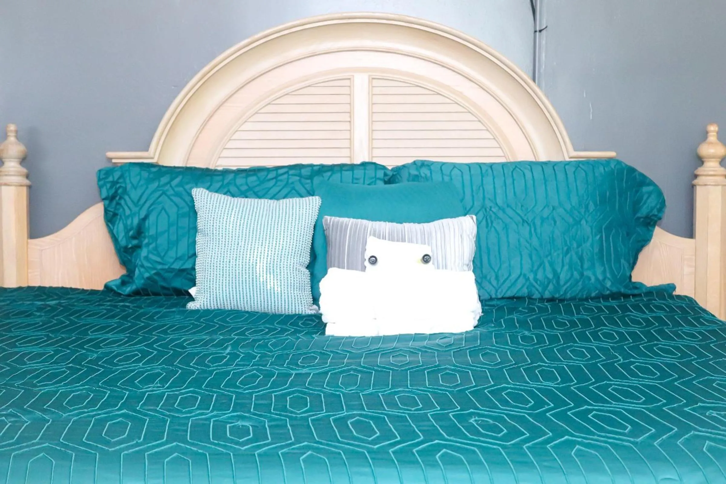 Bed in Bella's Boutique Hotel