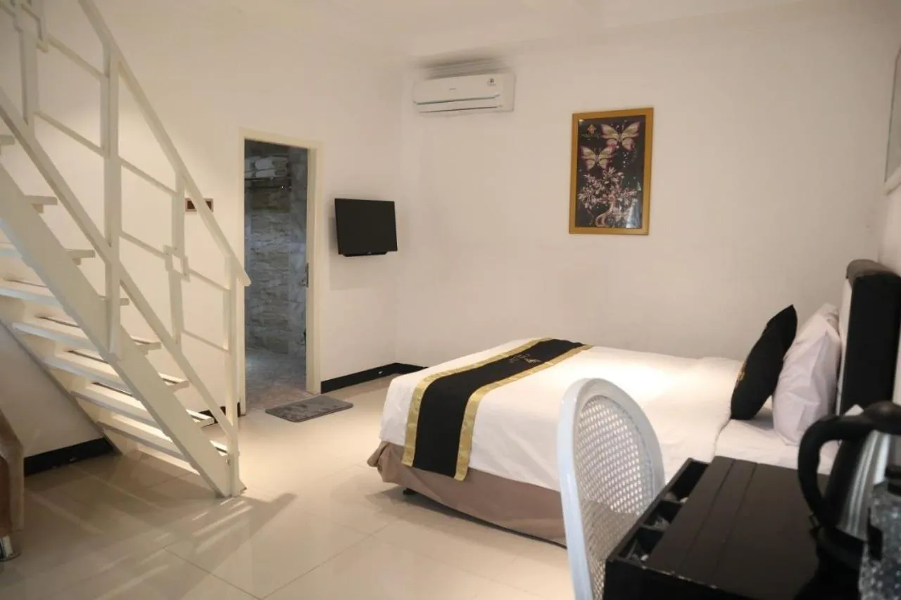 Chevilly Resort & Camp