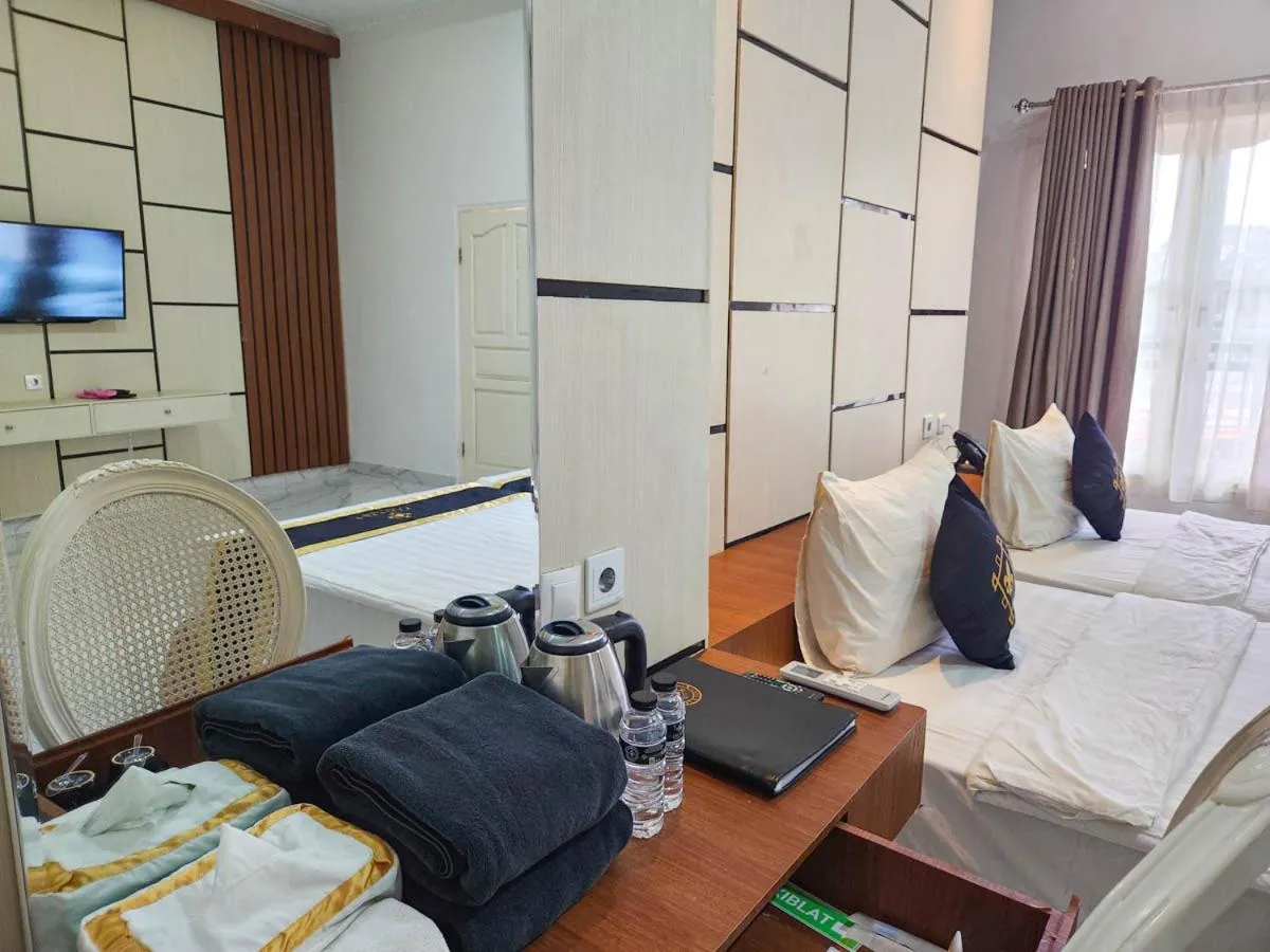 Bed in Chevilly Resort & Camp