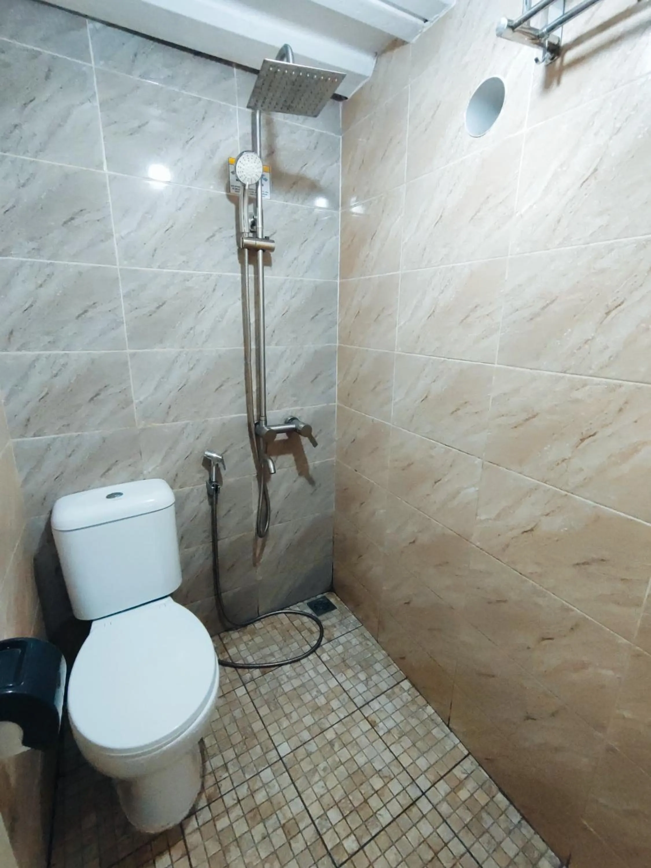 Chevilly Resort & Camp