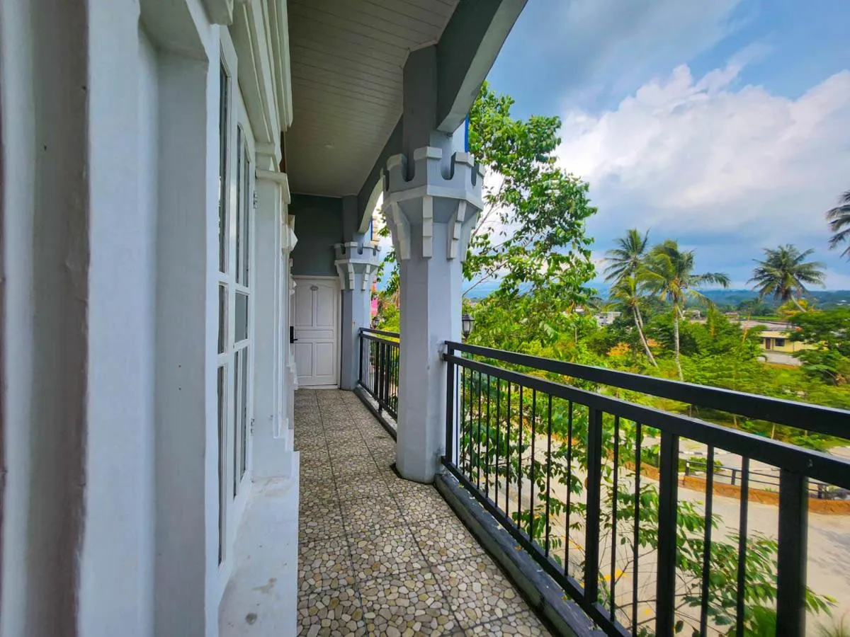 Chevilly Resort & Camp