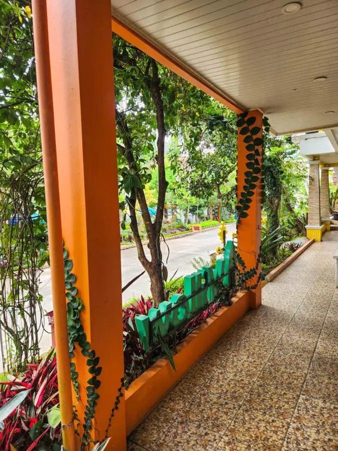 Chevilly Resort & Camp