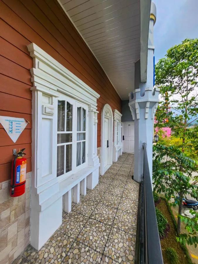 Chevilly Resort & Camp