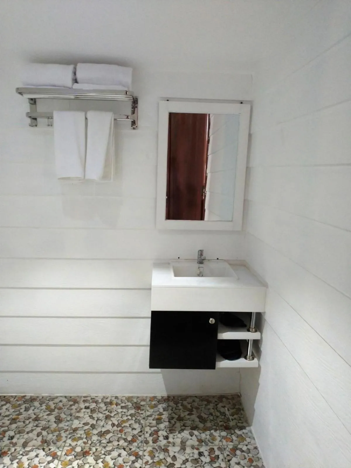 Bathroom in Chevilly Resort & Camp