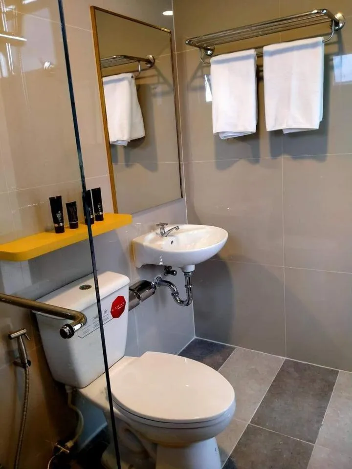 Bathroom in wuadaeng villa