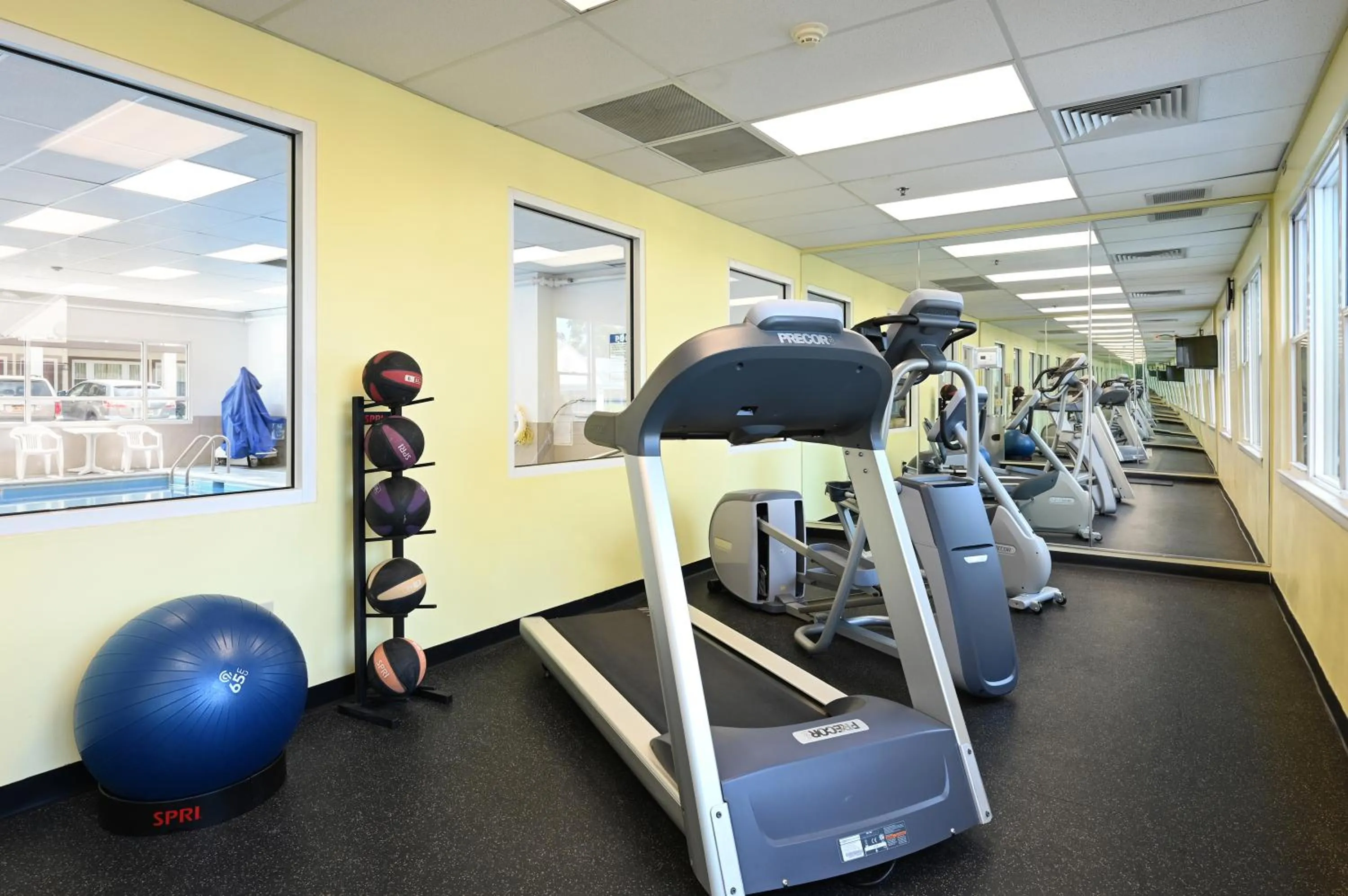 Fitness centre/facilities in Rodeway Inn Poughkeepsie